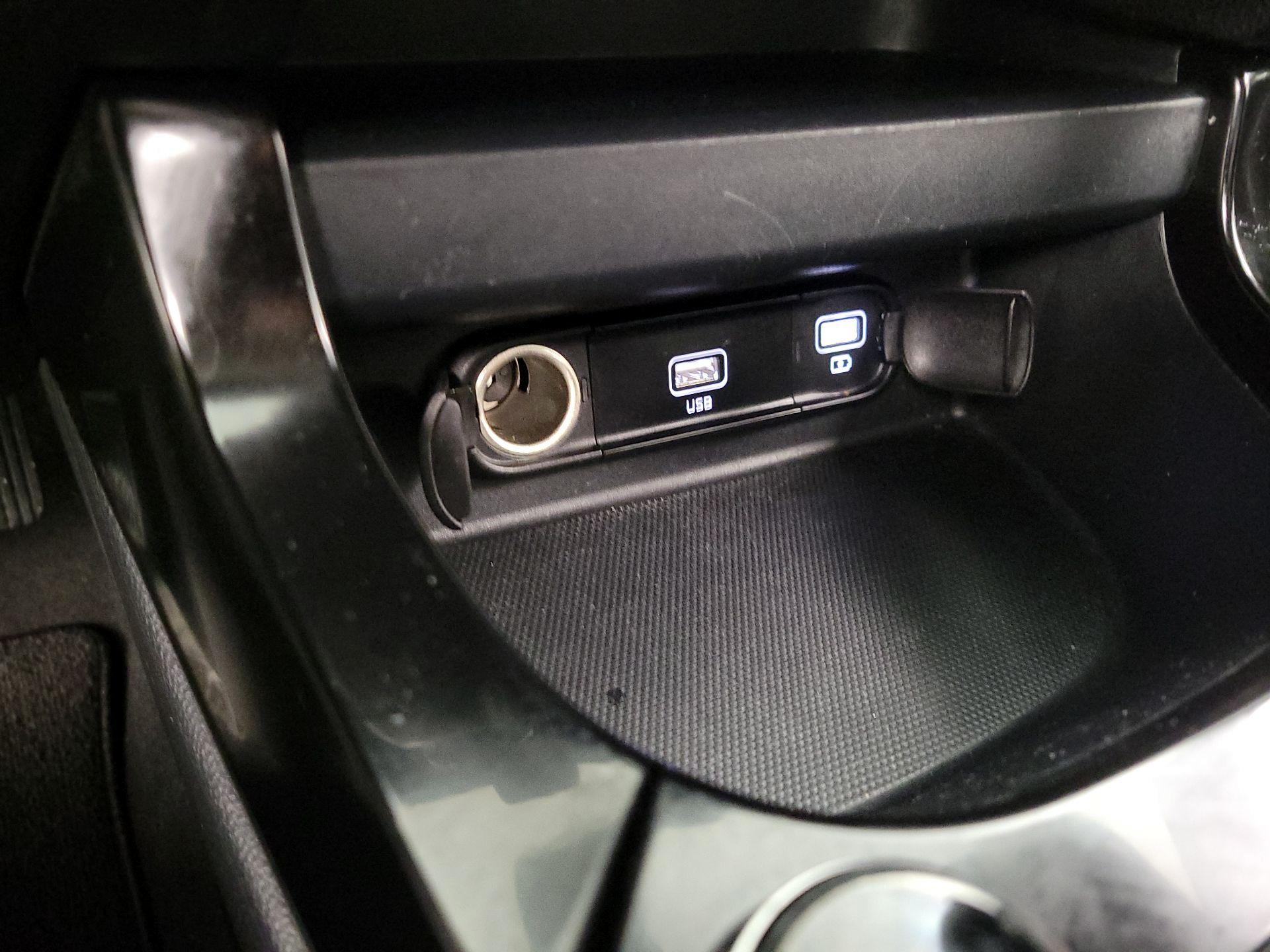 Thumbnail: 2023 Kia Seltos - 19