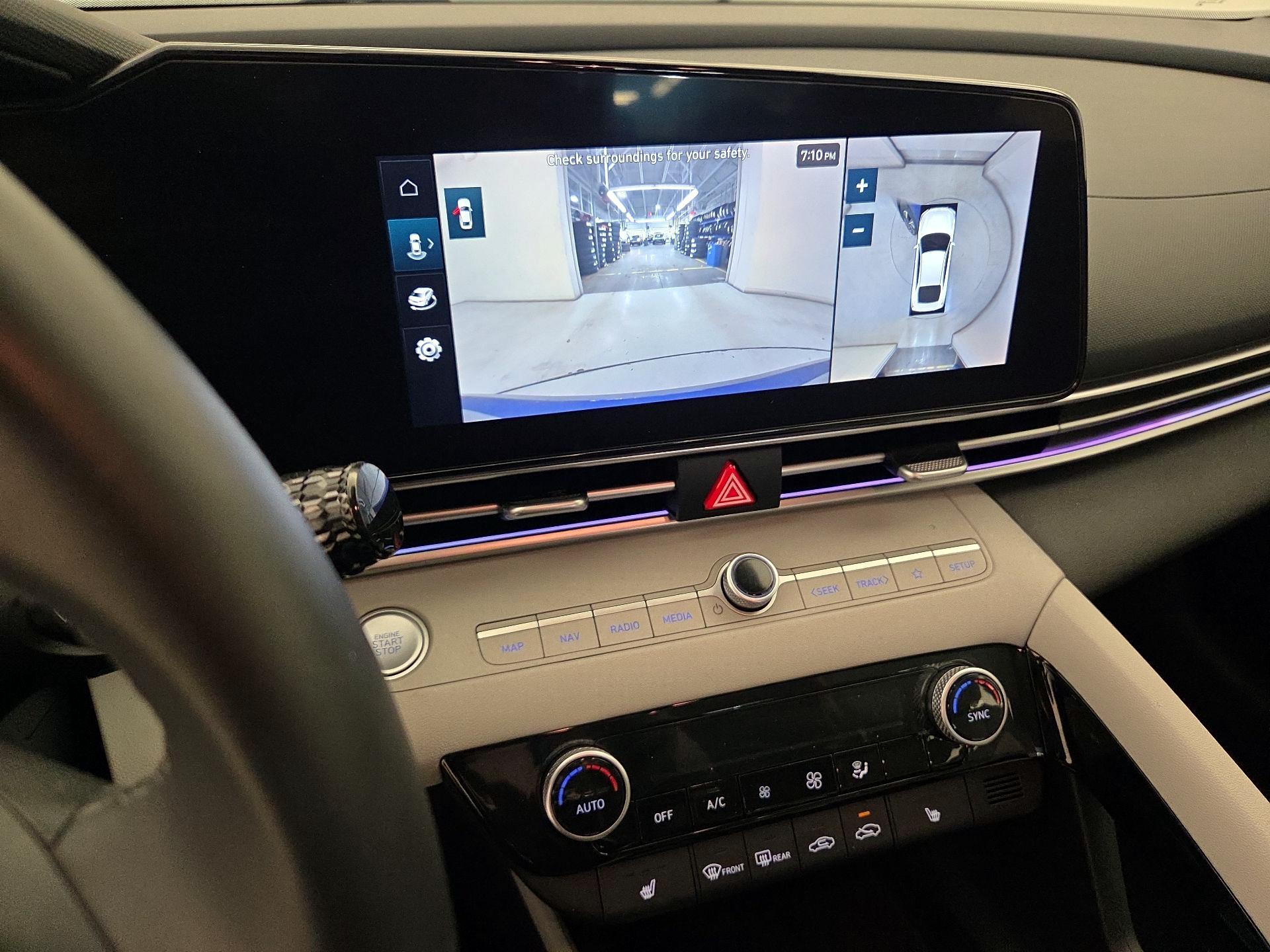 Thumbnail: 2024 Hyundai Elantra - 14