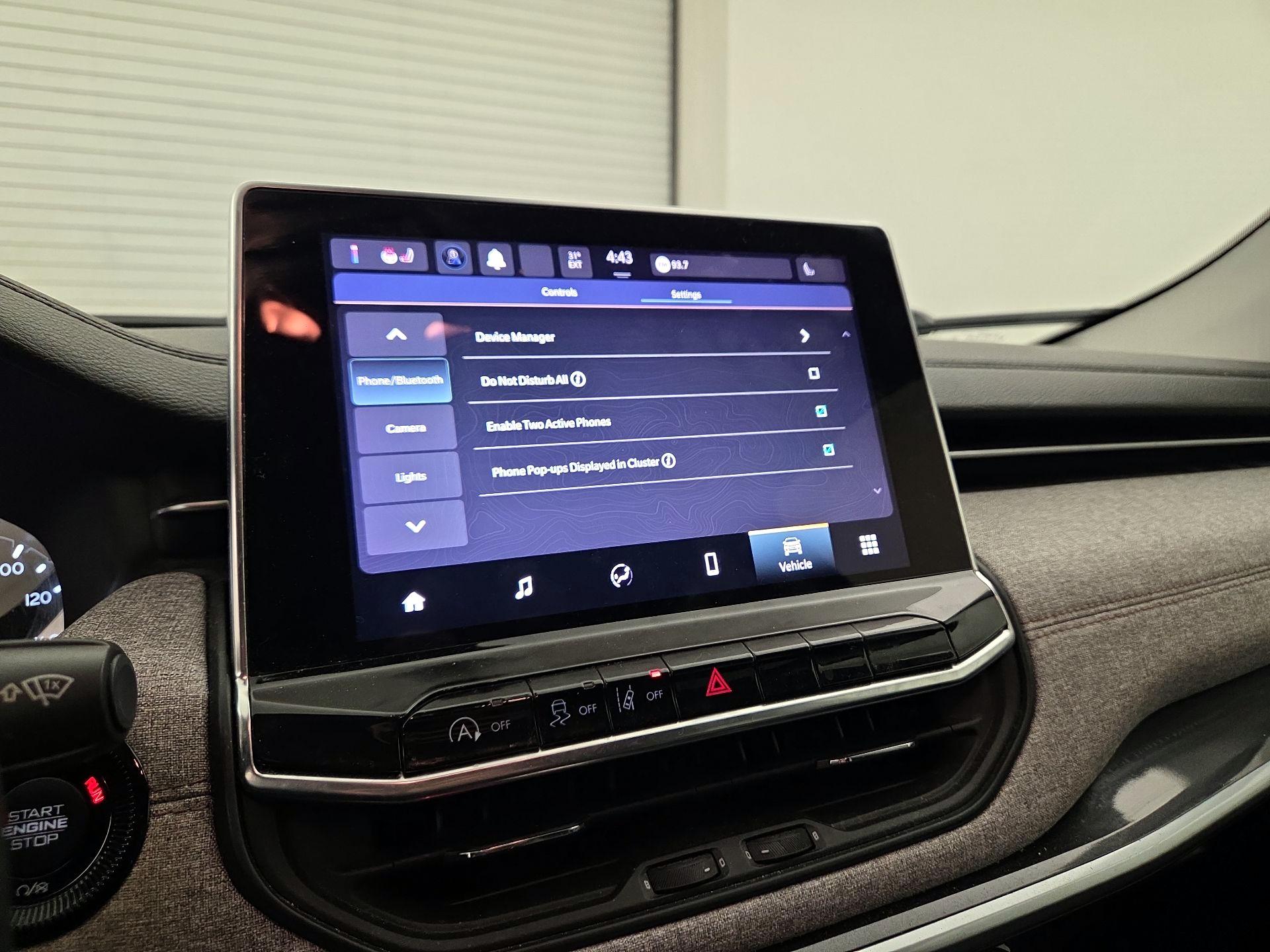 Thumbnail: 2022 Jeep Compass - 15