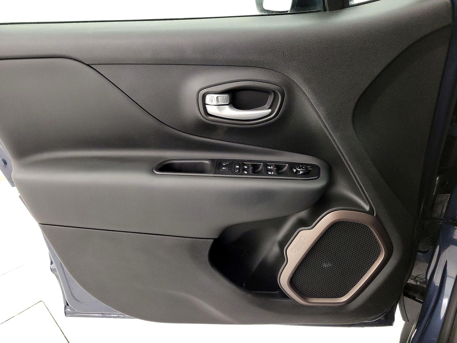 Thumbnail: 2023 Jeep Renegade - 12