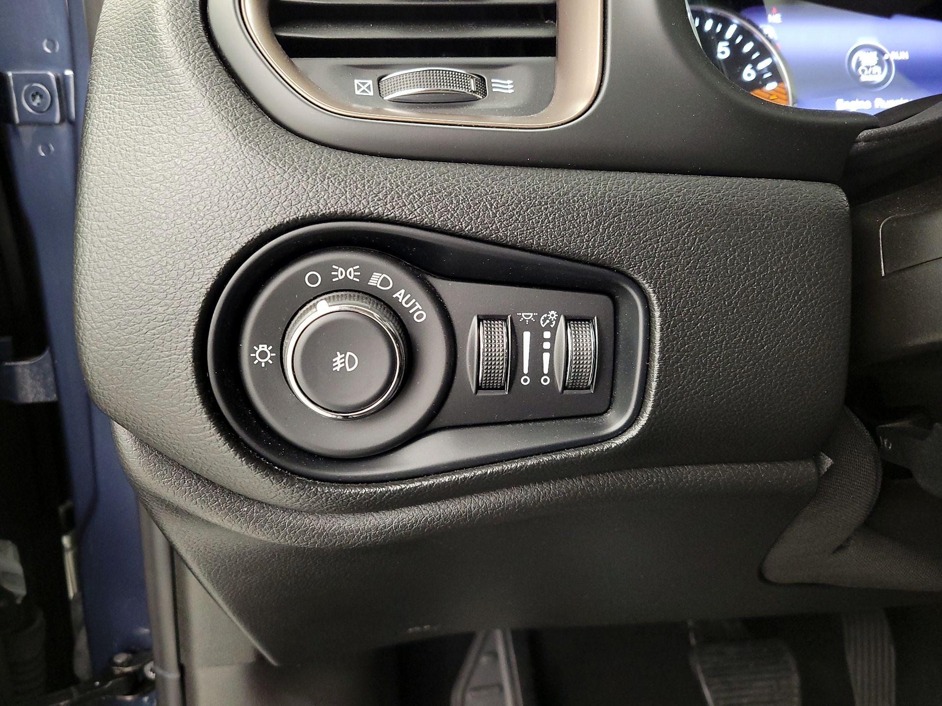 Thumbnail: 2023 Jeep Renegade - 13