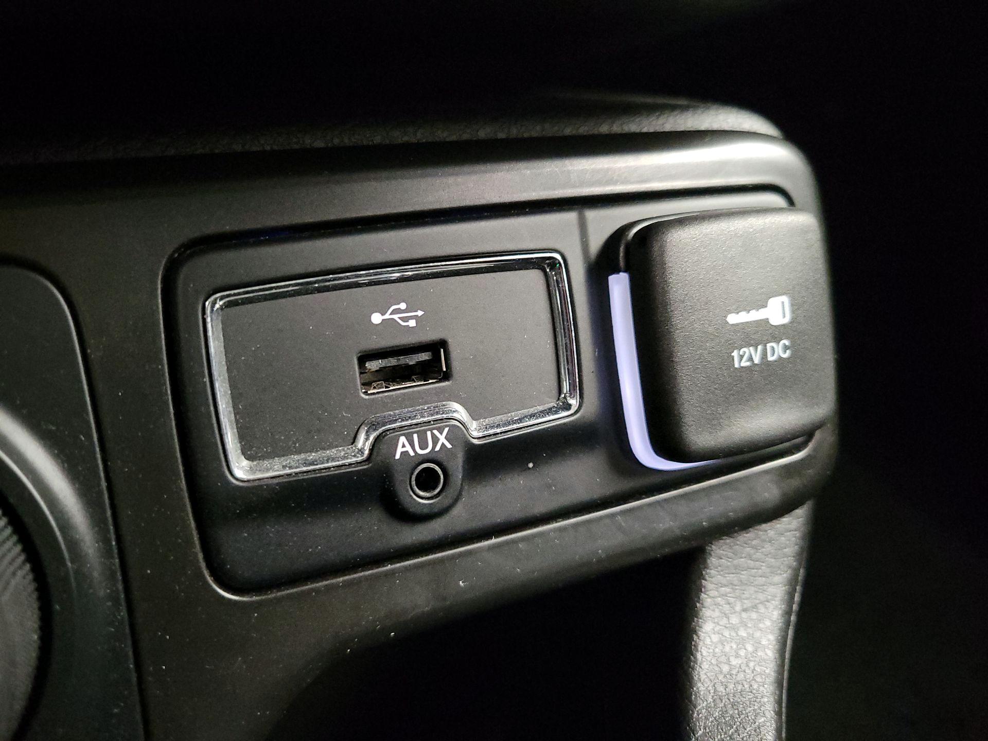 Thumbnail: 2023 Jeep Renegade - 19