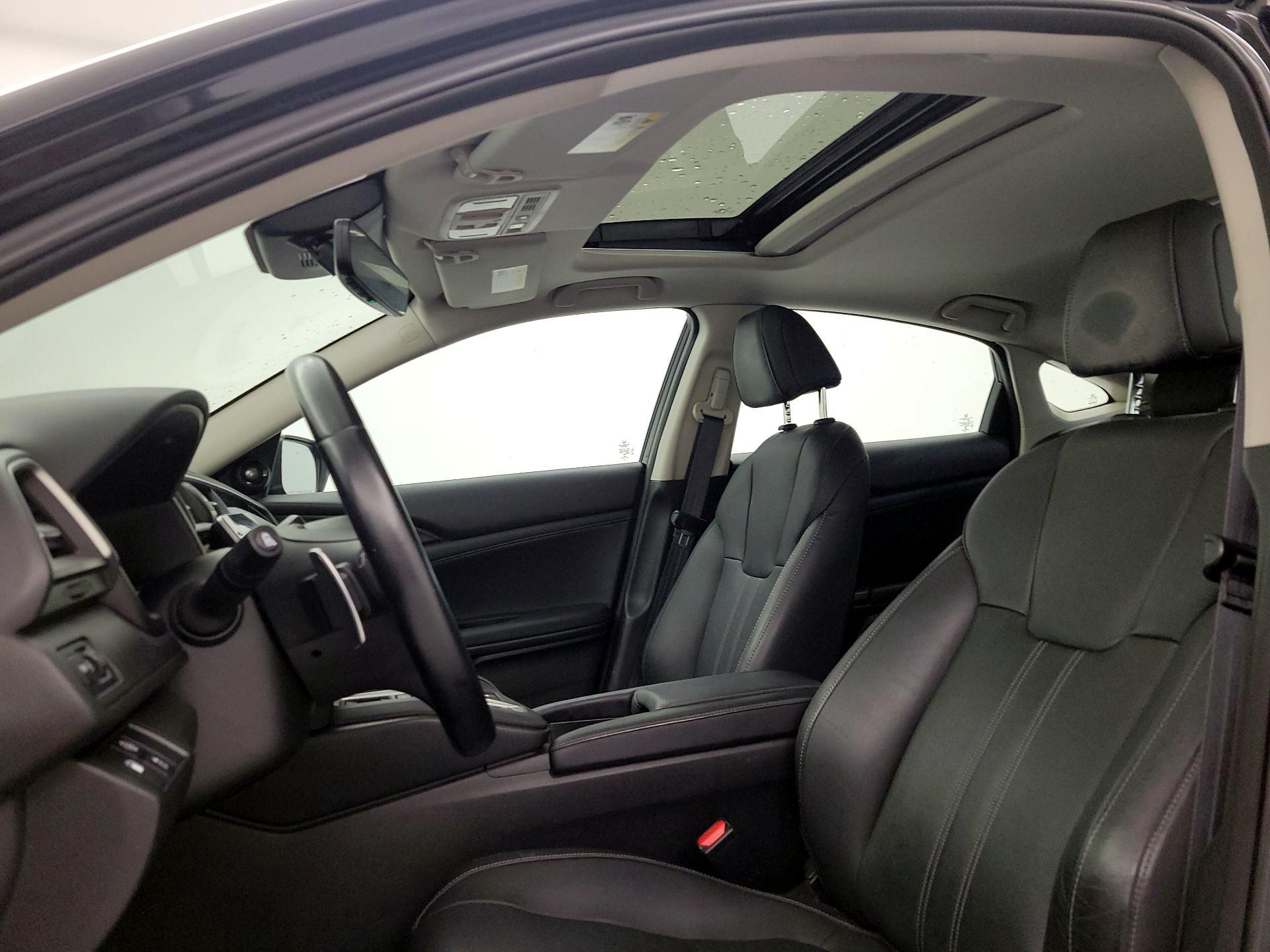 Thumbnail: 2020 Honda Insight - 18