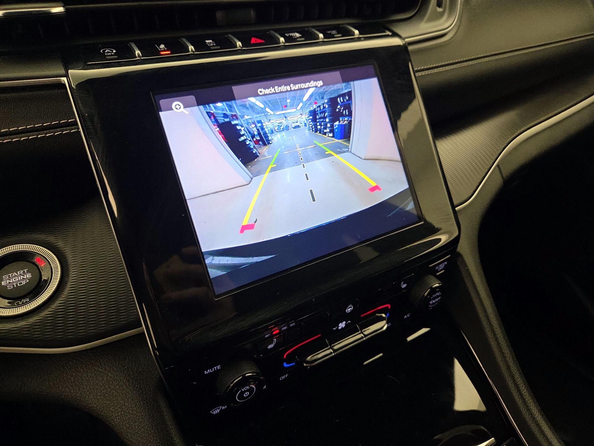 Thumbnail: 2023 Jeep Grand Cherokee L - 14