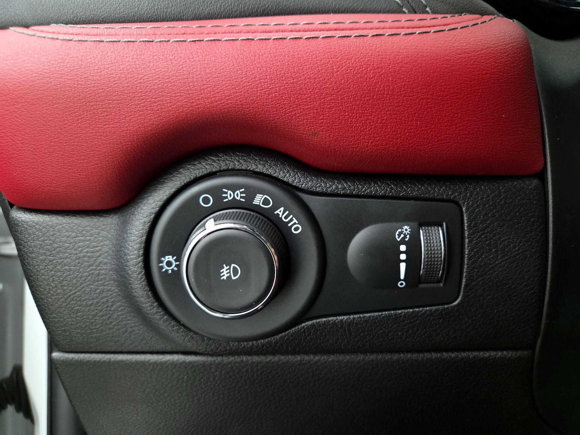 Thumbnail: 2022 Dodge Durango - 13