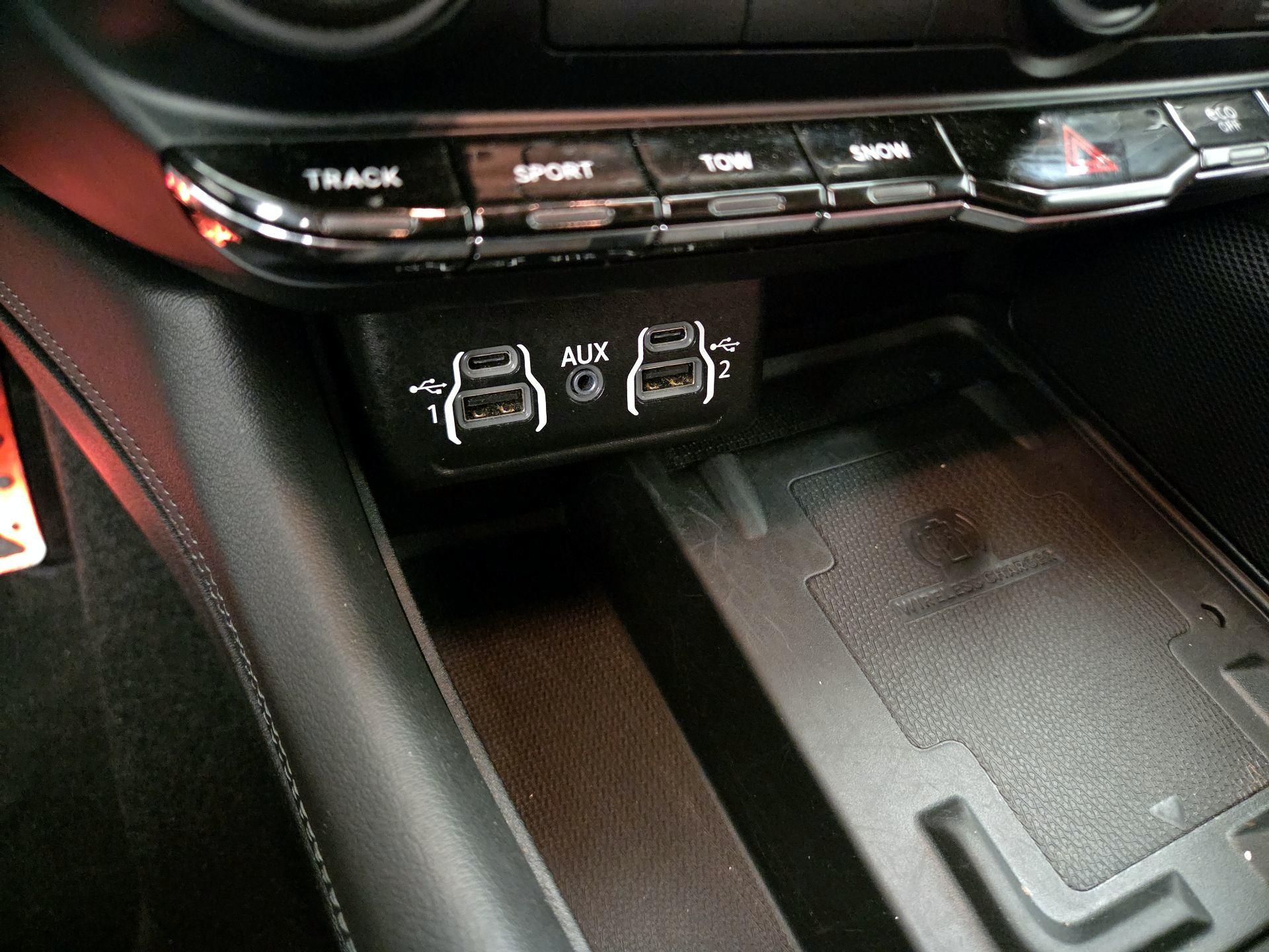 Thumbnail: 2022 Dodge Durango - 18