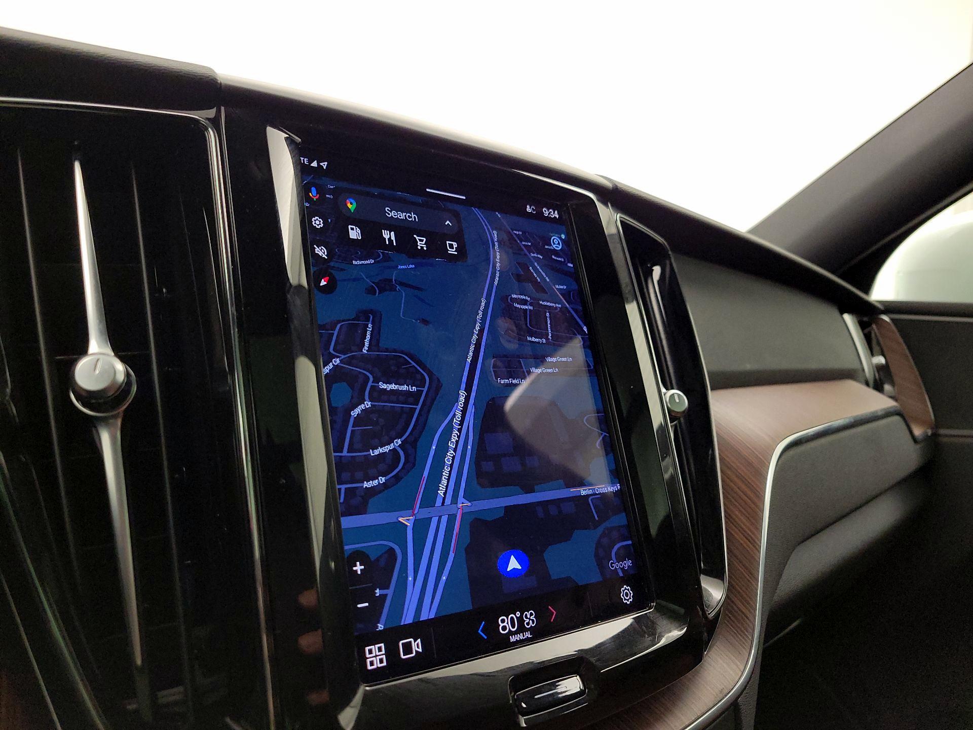 Thumbnail: 2023 Volvo XC60 - 14