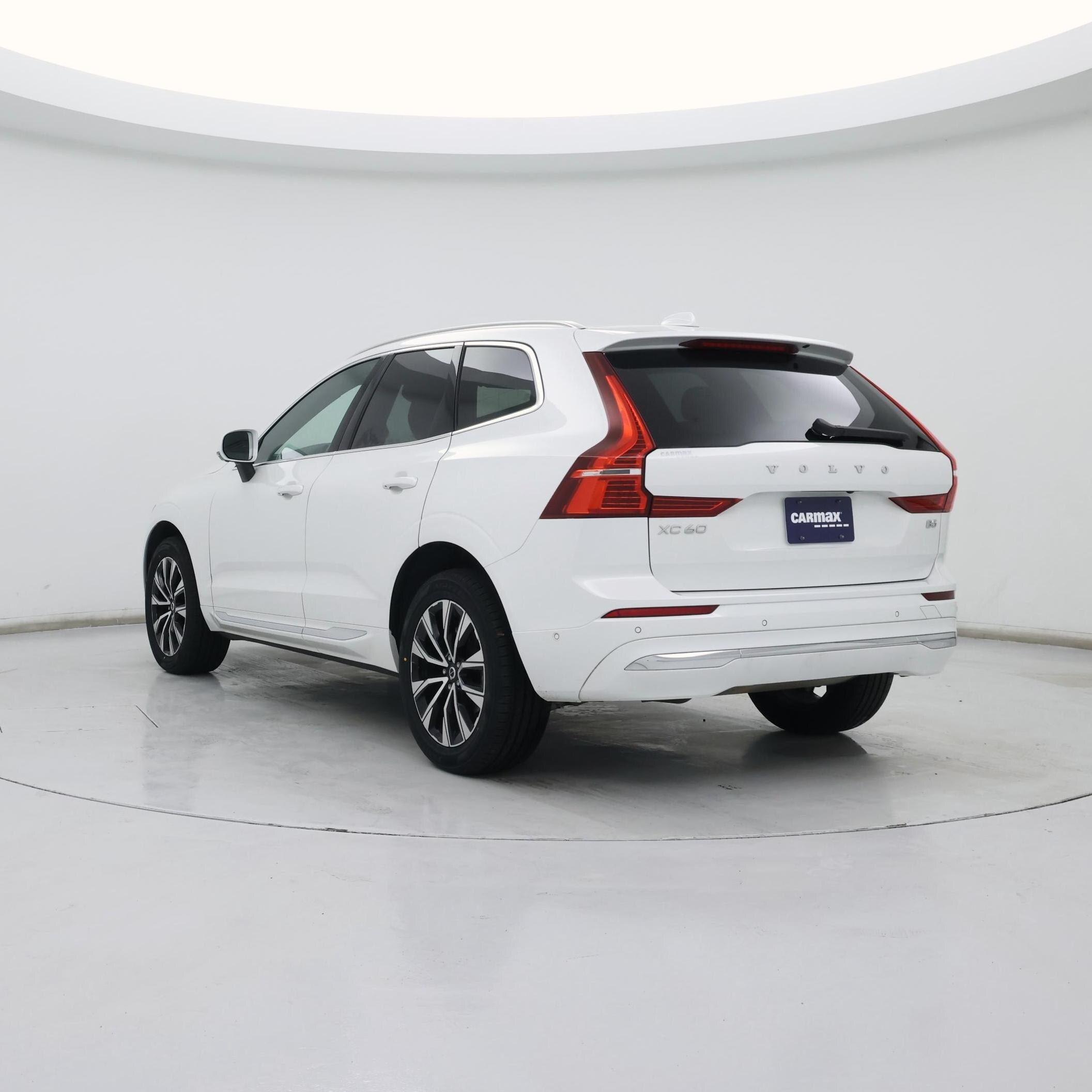 Thumbnail: 2023 Volvo XC60 - 2