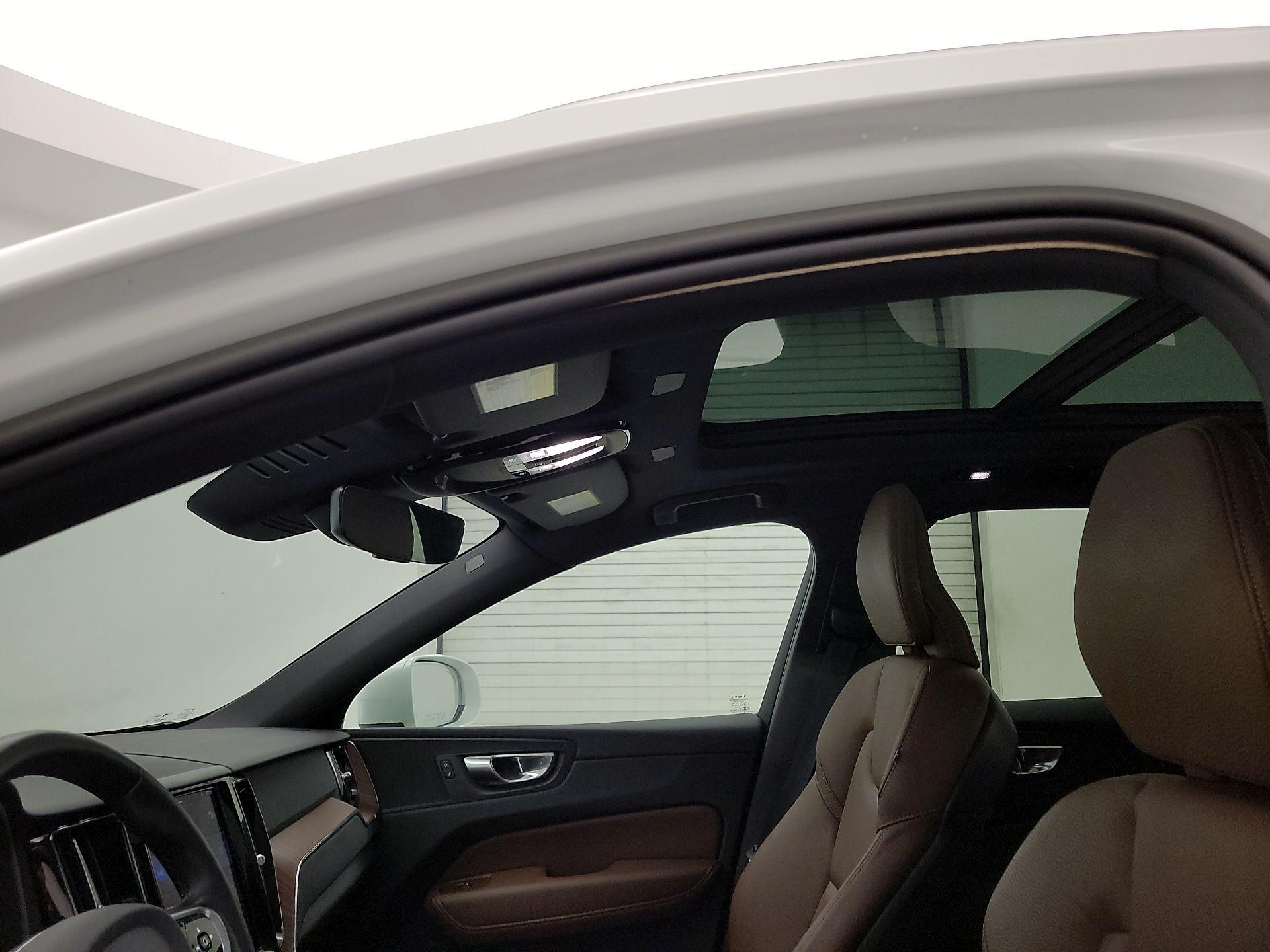 Thumbnail: 2023 Volvo XC60 - 19