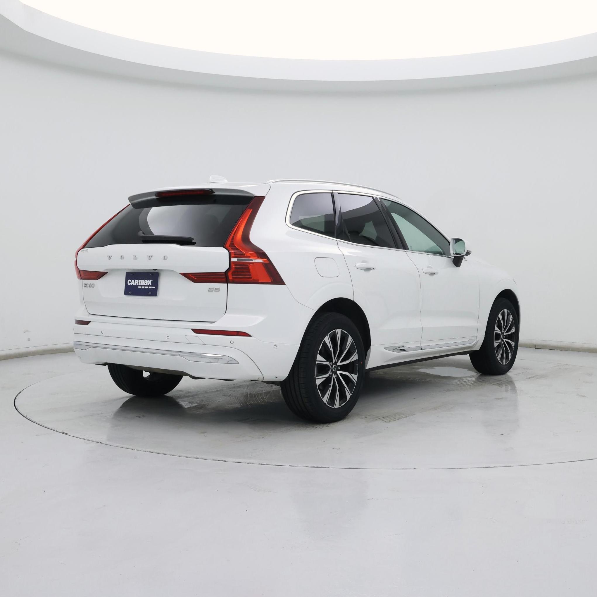 Thumbnail: 2023 Volvo XC60 - 8
