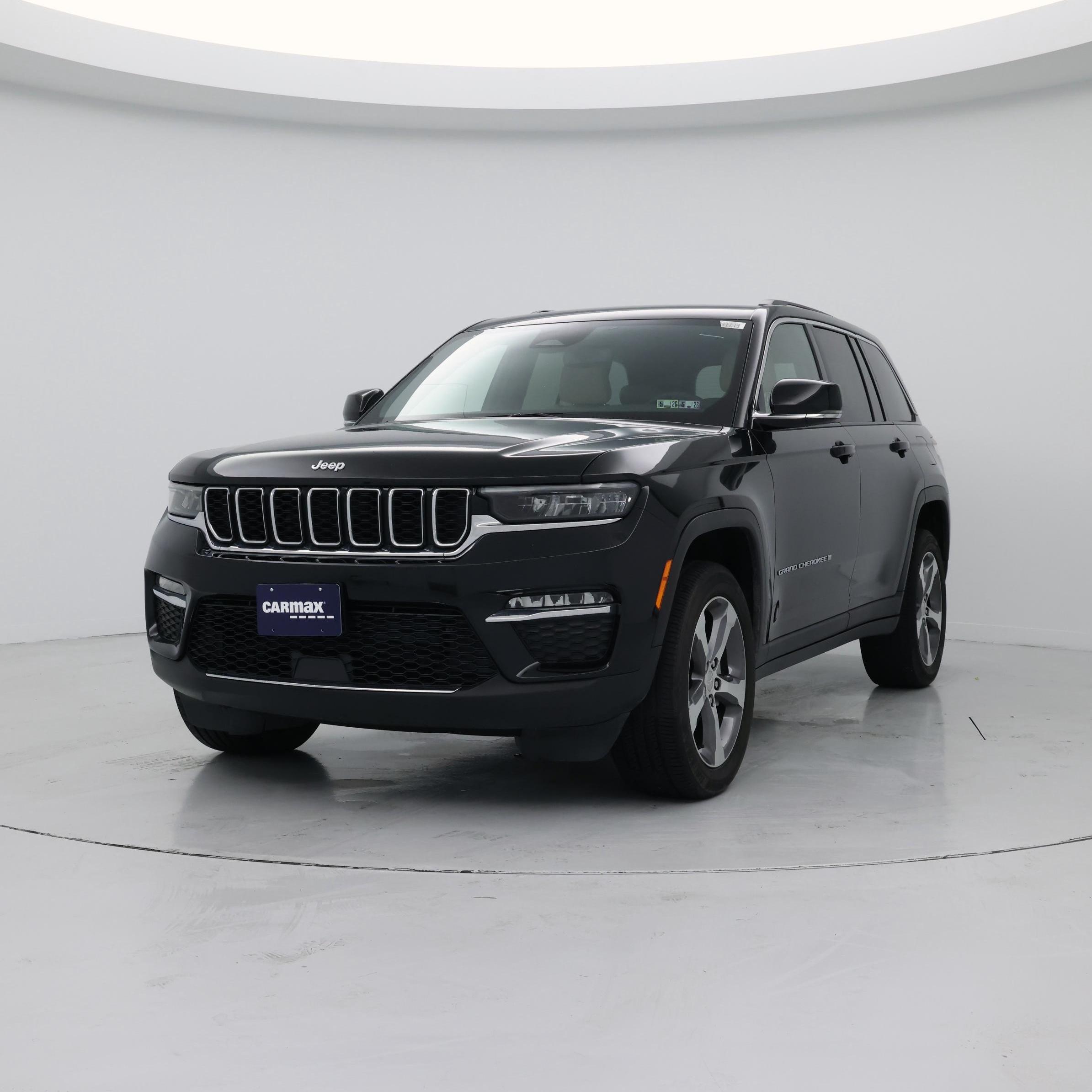 Thumbnail: 2023 Jeep Grand Cherokee - 4