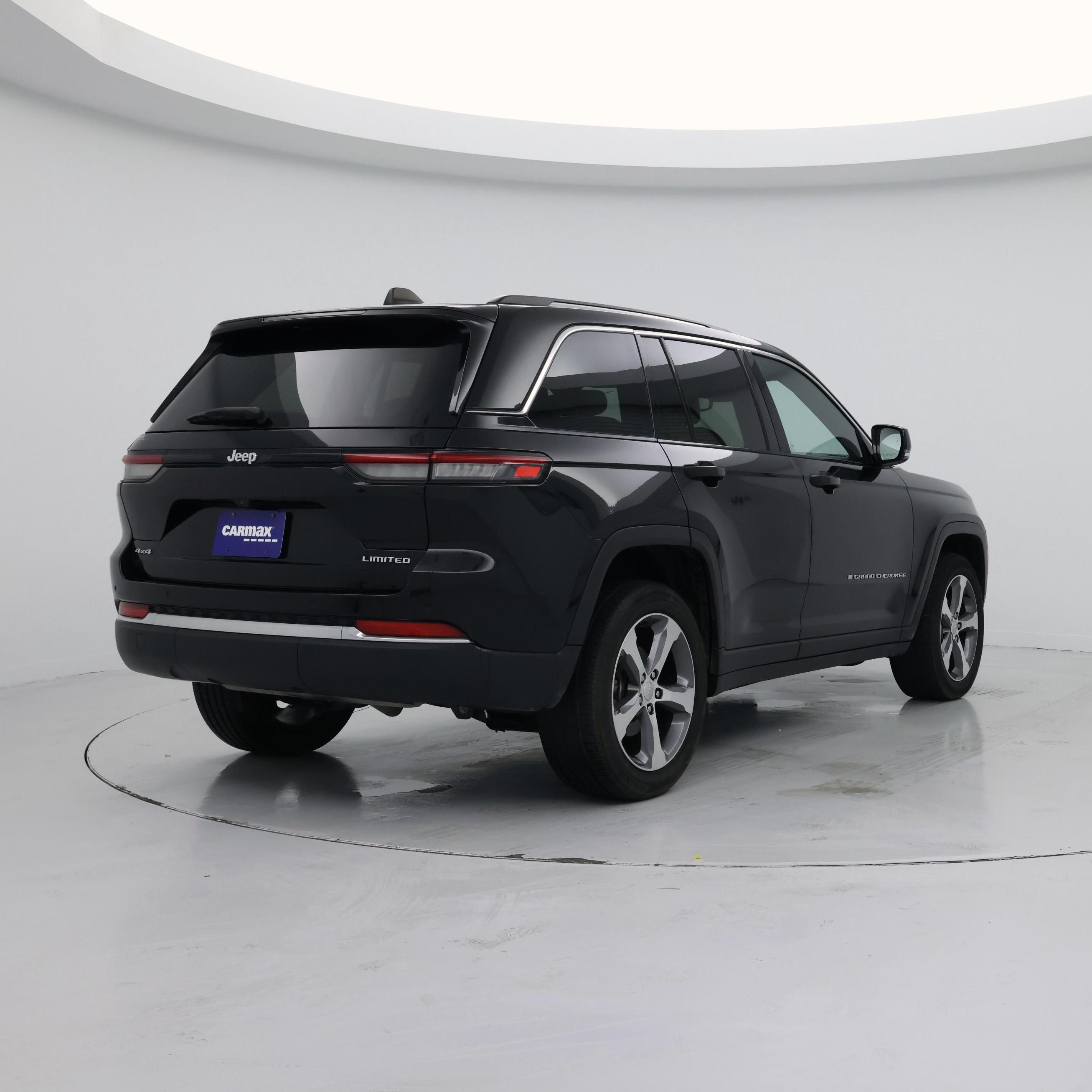 Thumbnail: 2023 Jeep Grand Cherokee - 8