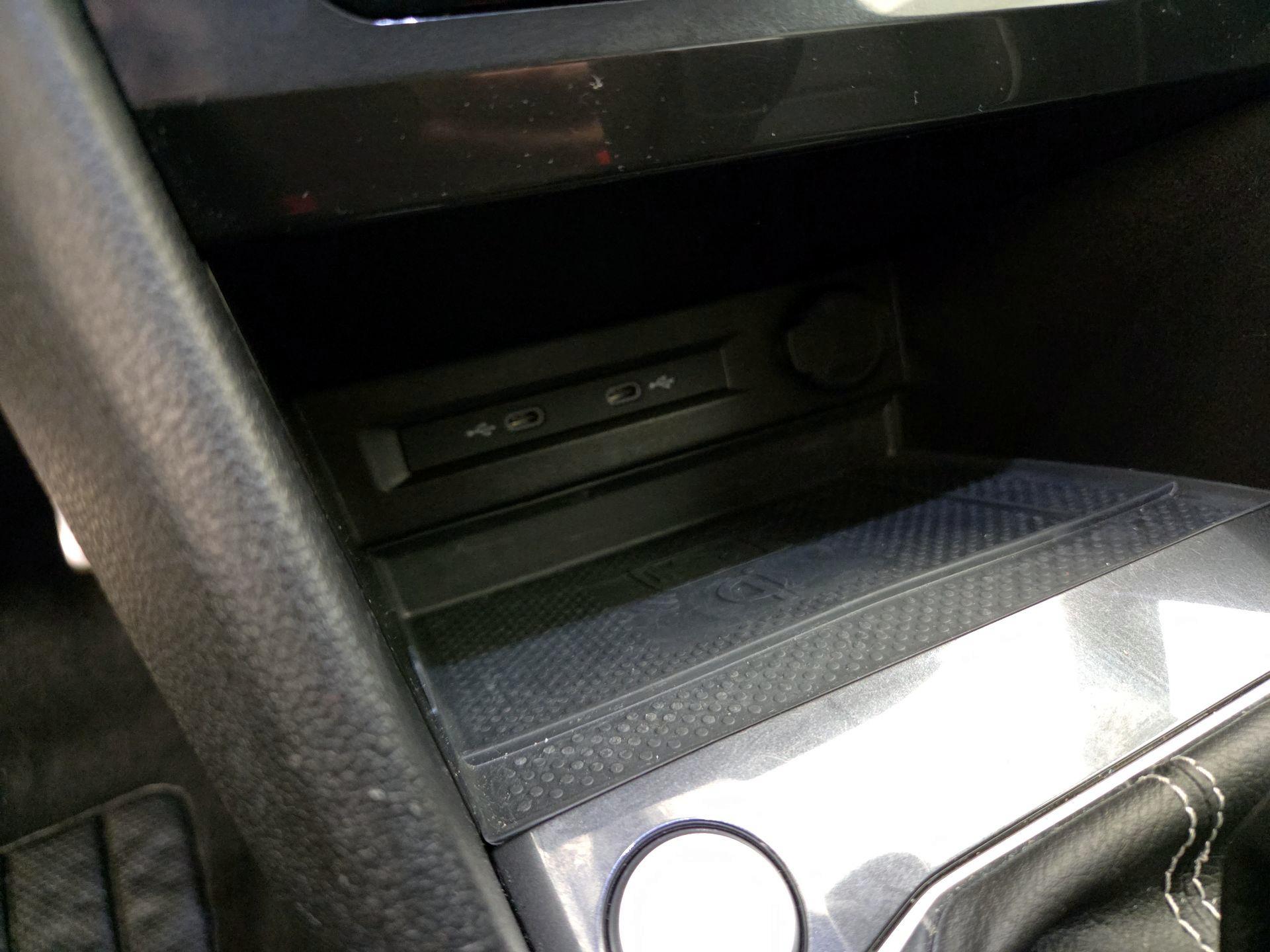 Thumbnail: 2022 Volkswagen Tiguan - 18