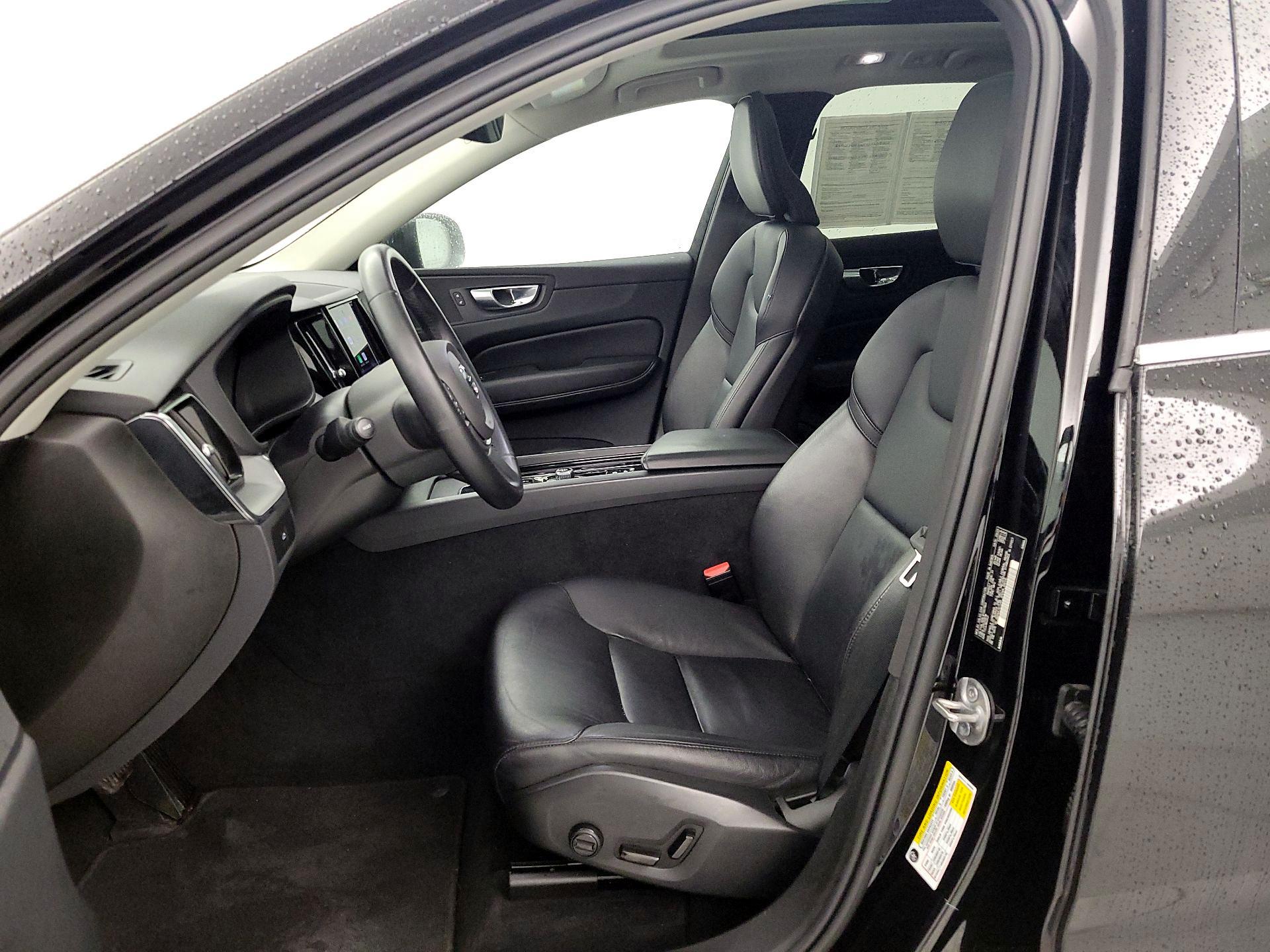 Thumbnail: 2023 Volvo XC60 - 11