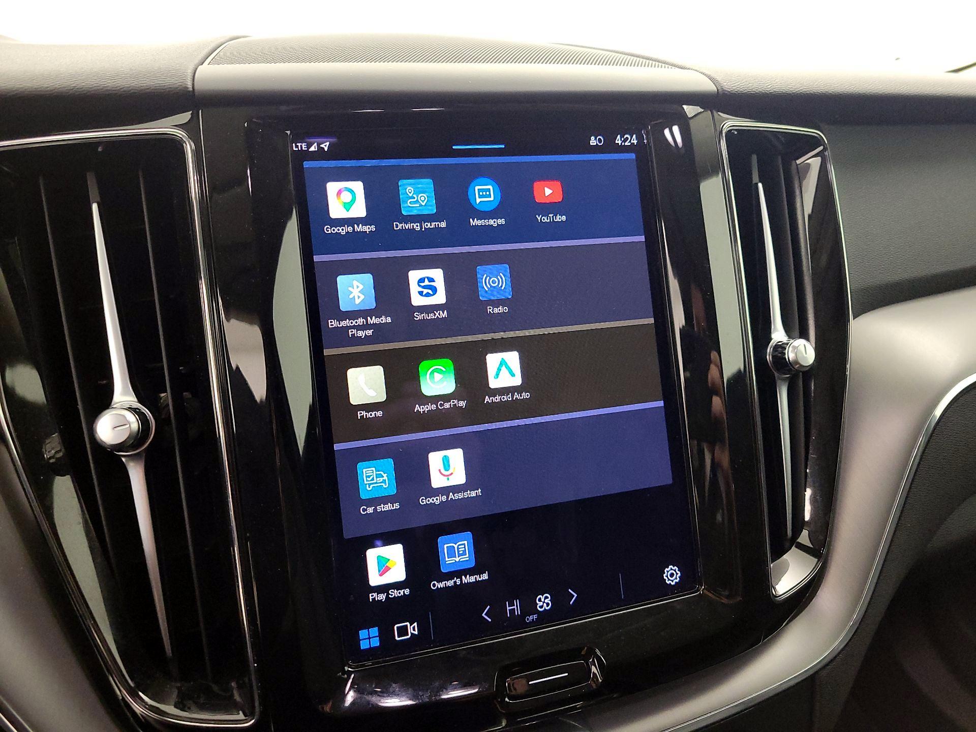 Thumbnail: 2023 Volvo XC60 - 14