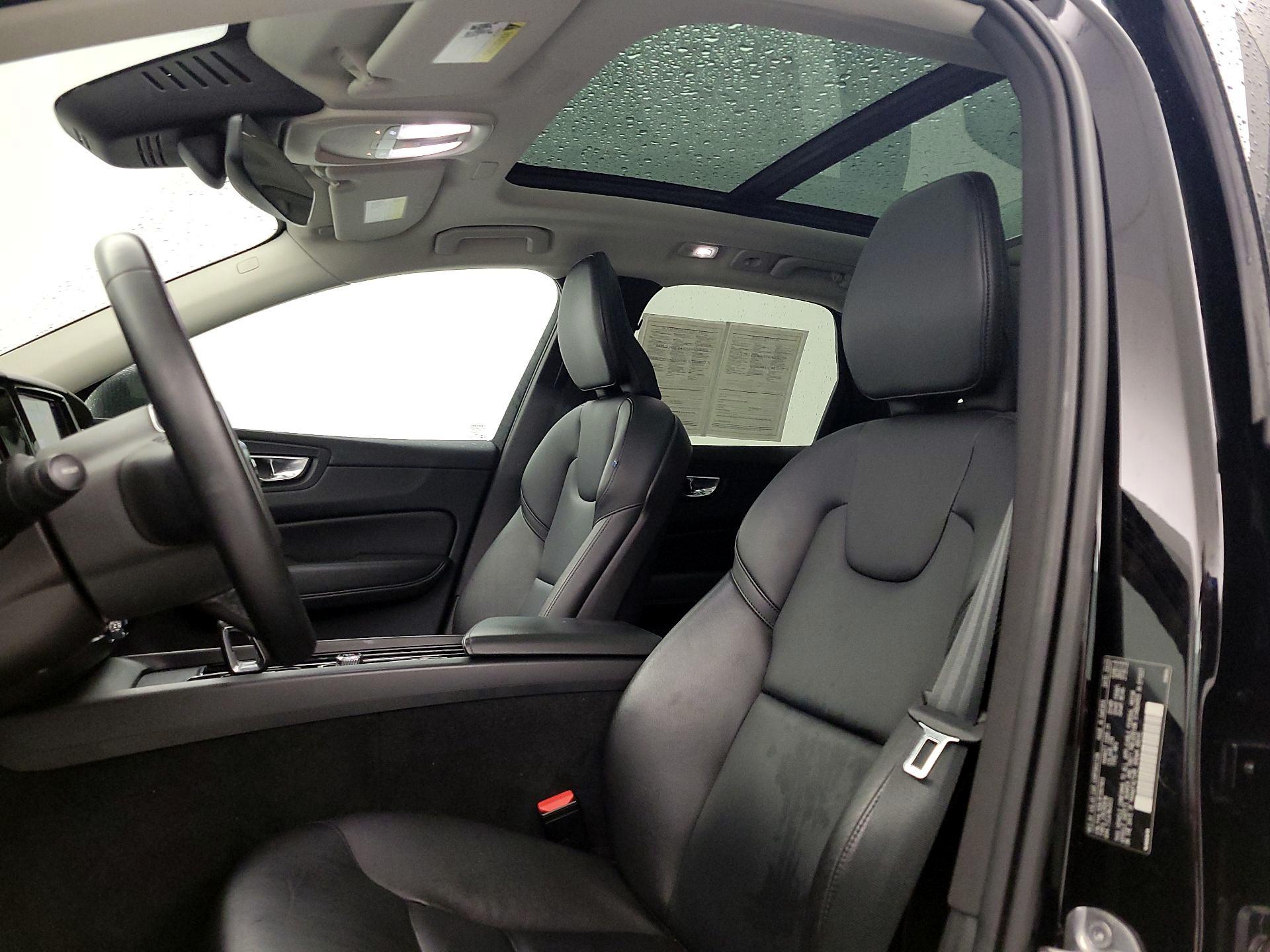 Thumbnail: 2023 Volvo XC60 - 20