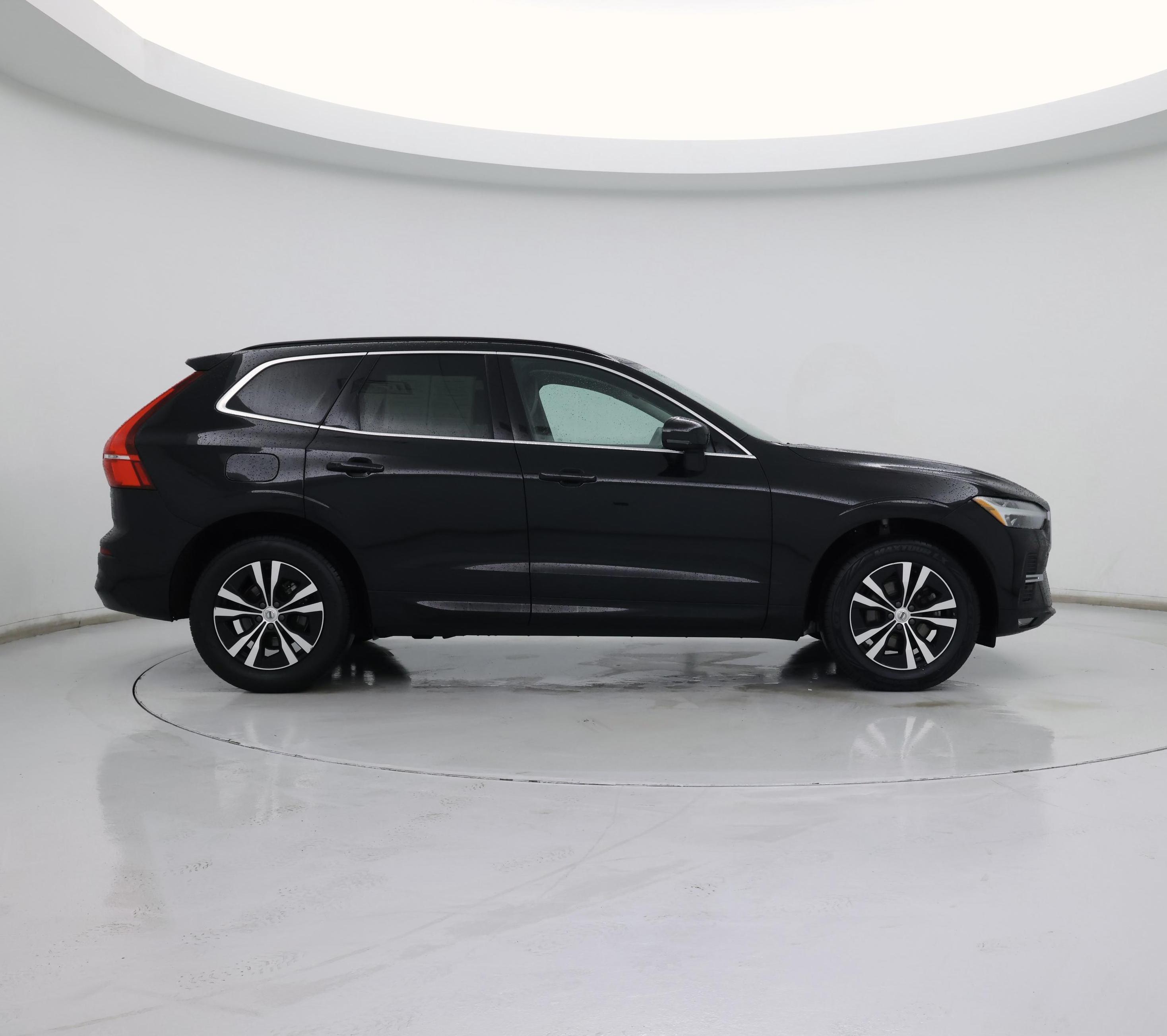 Thumbnail: 2023 Volvo XC60 - 7