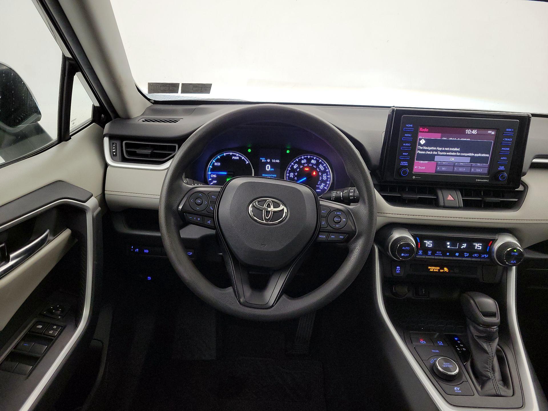 Thumbnail: 2020 Toyota RAV4 - 10