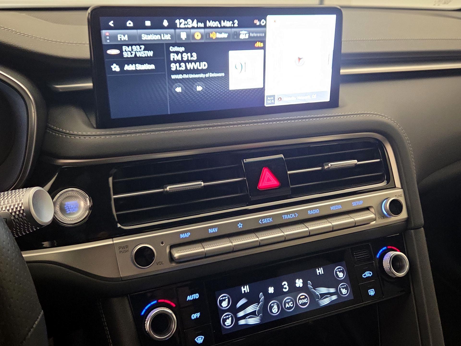 Thumbnail: 2024 Genesis G70 - 15