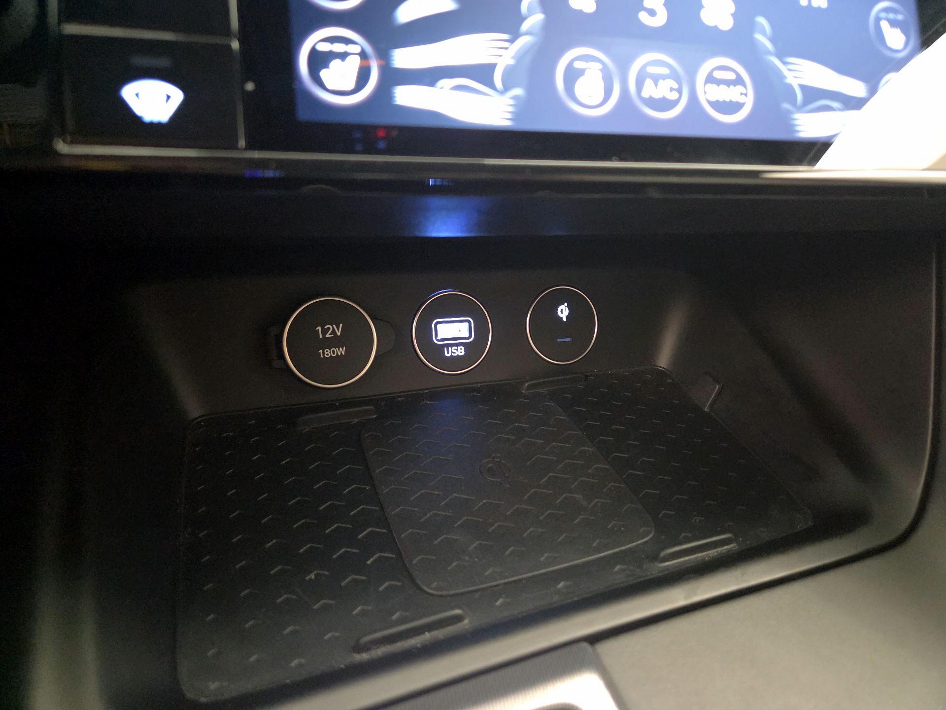 Thumbnail: 2024 Genesis G70 - 18