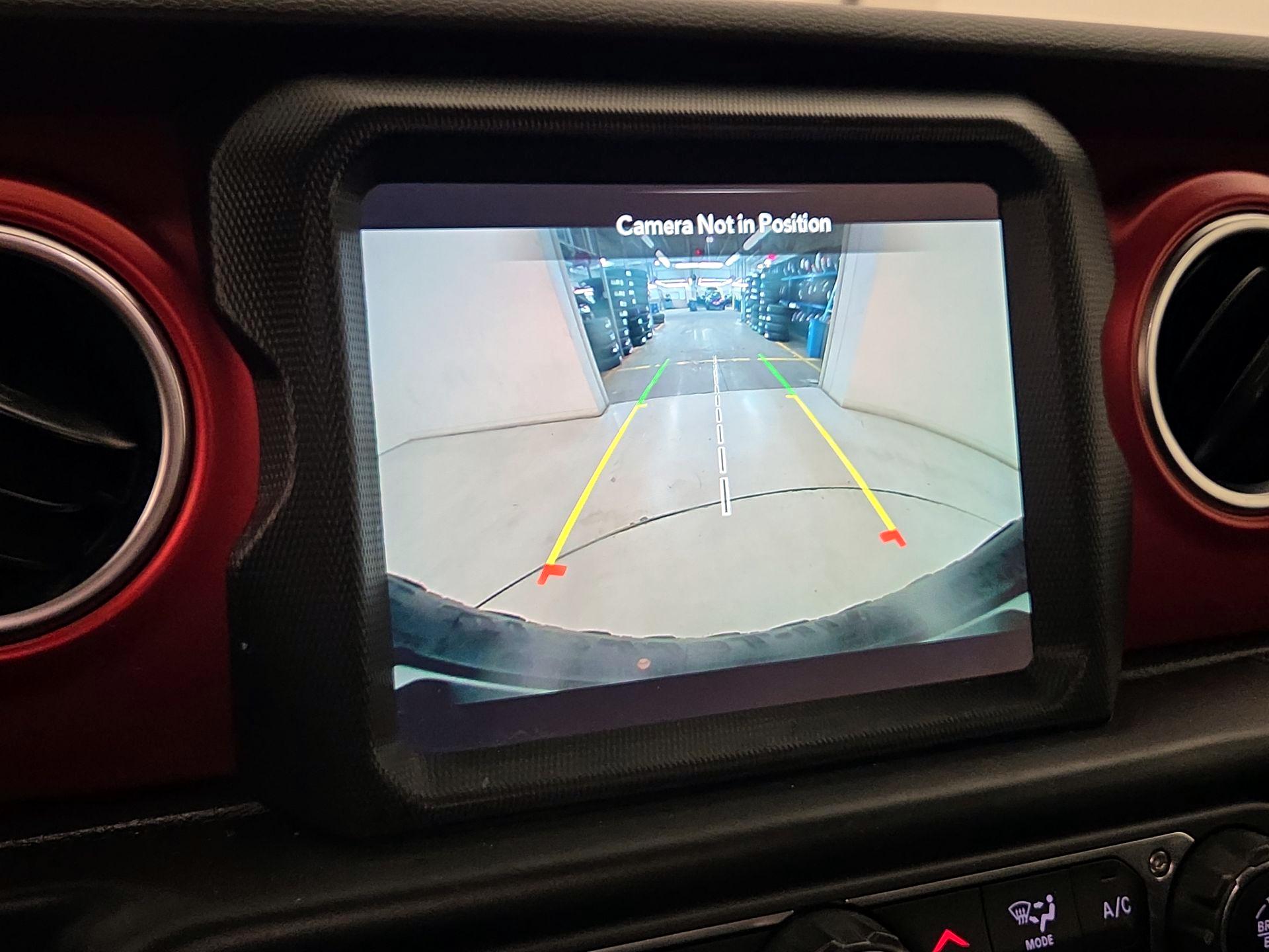 Thumbnail: 2022 Jeep Wrangler - 15