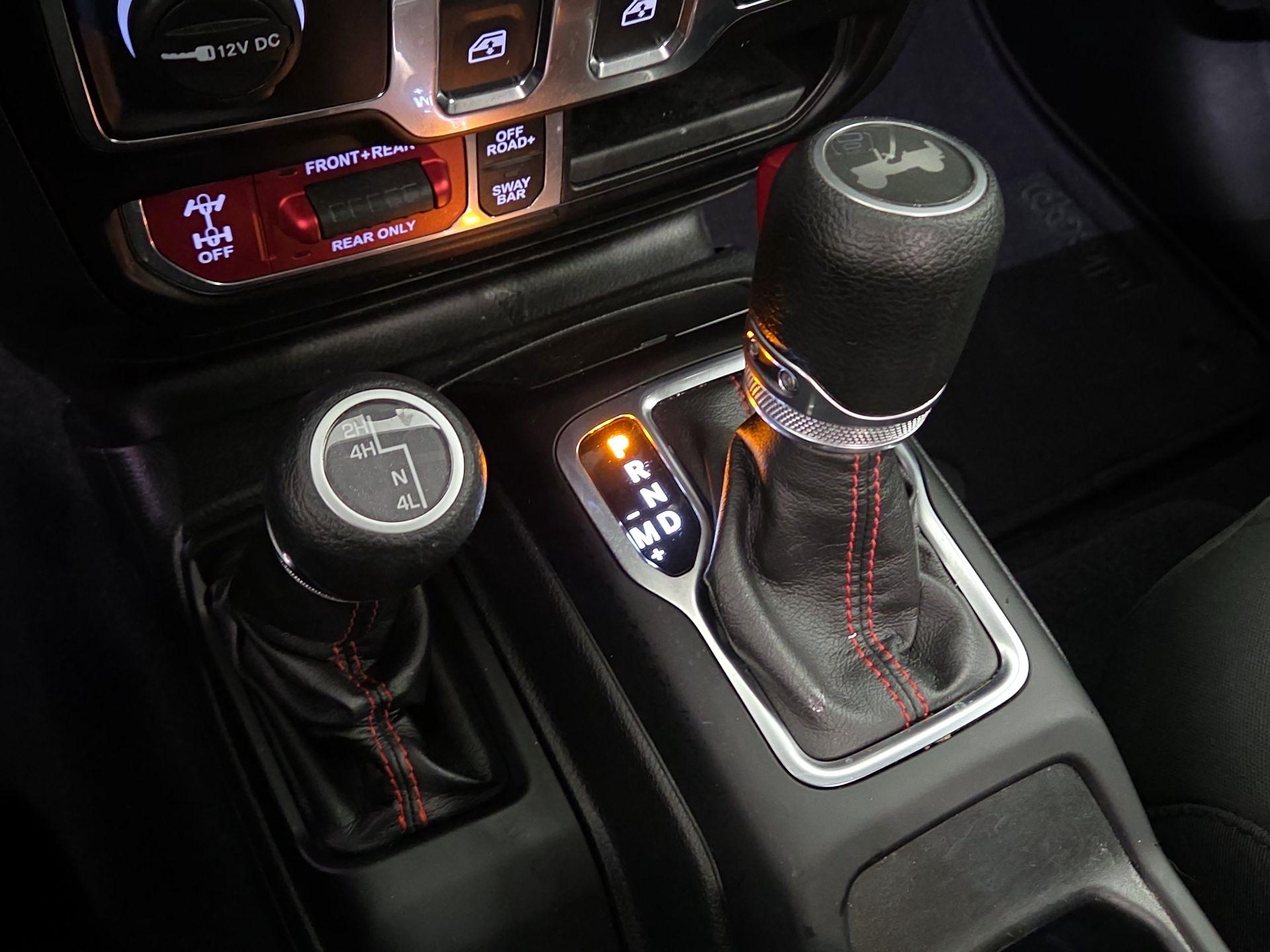 Thumbnail: 2022 Jeep Wrangler - 18