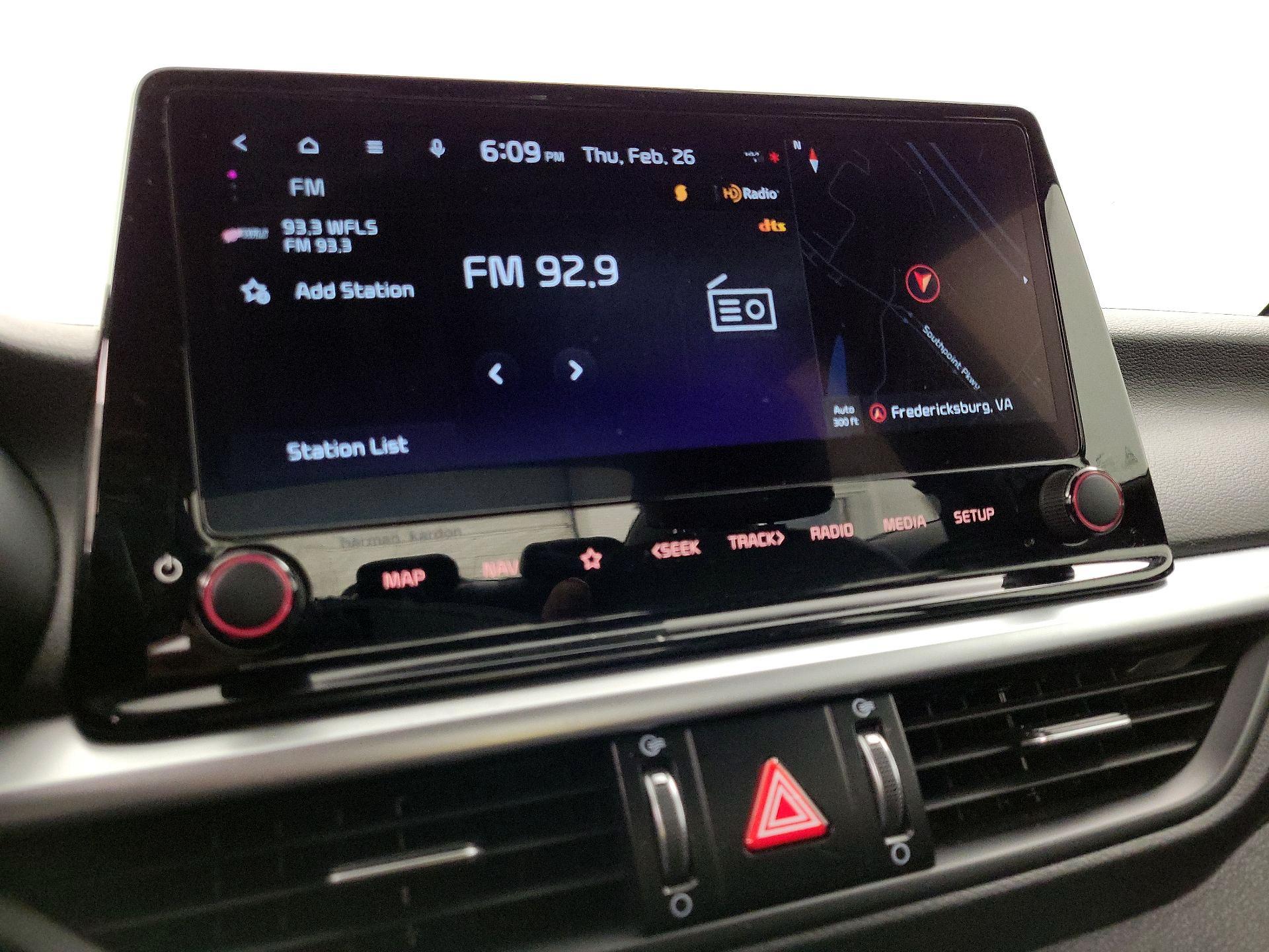 Thumbnail: 2024 Kia Forte - 16