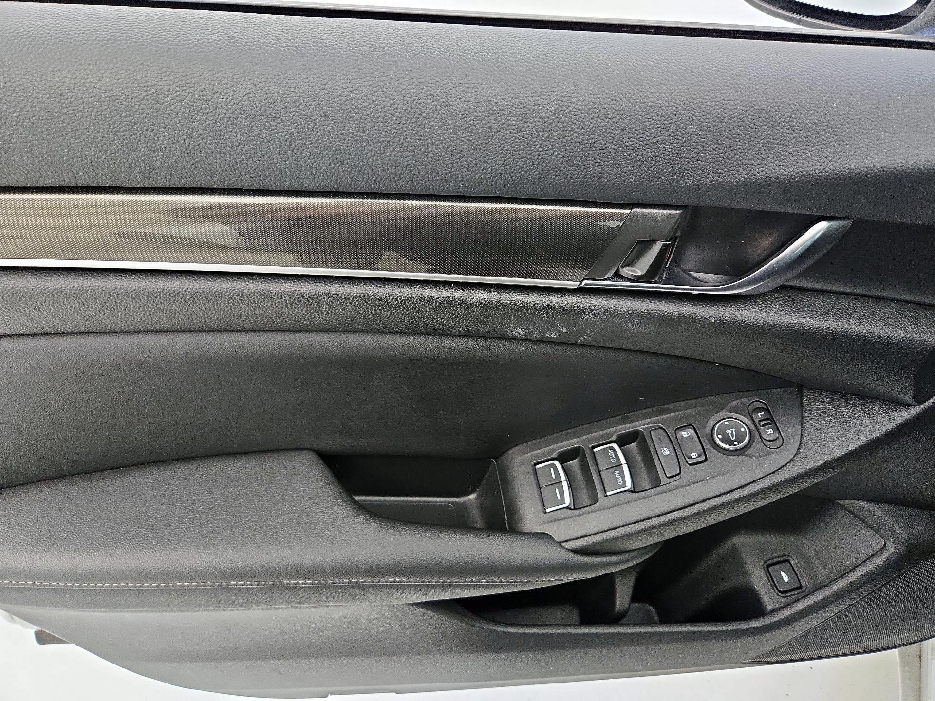 Thumbnail: 2022 Honda Accord - 12