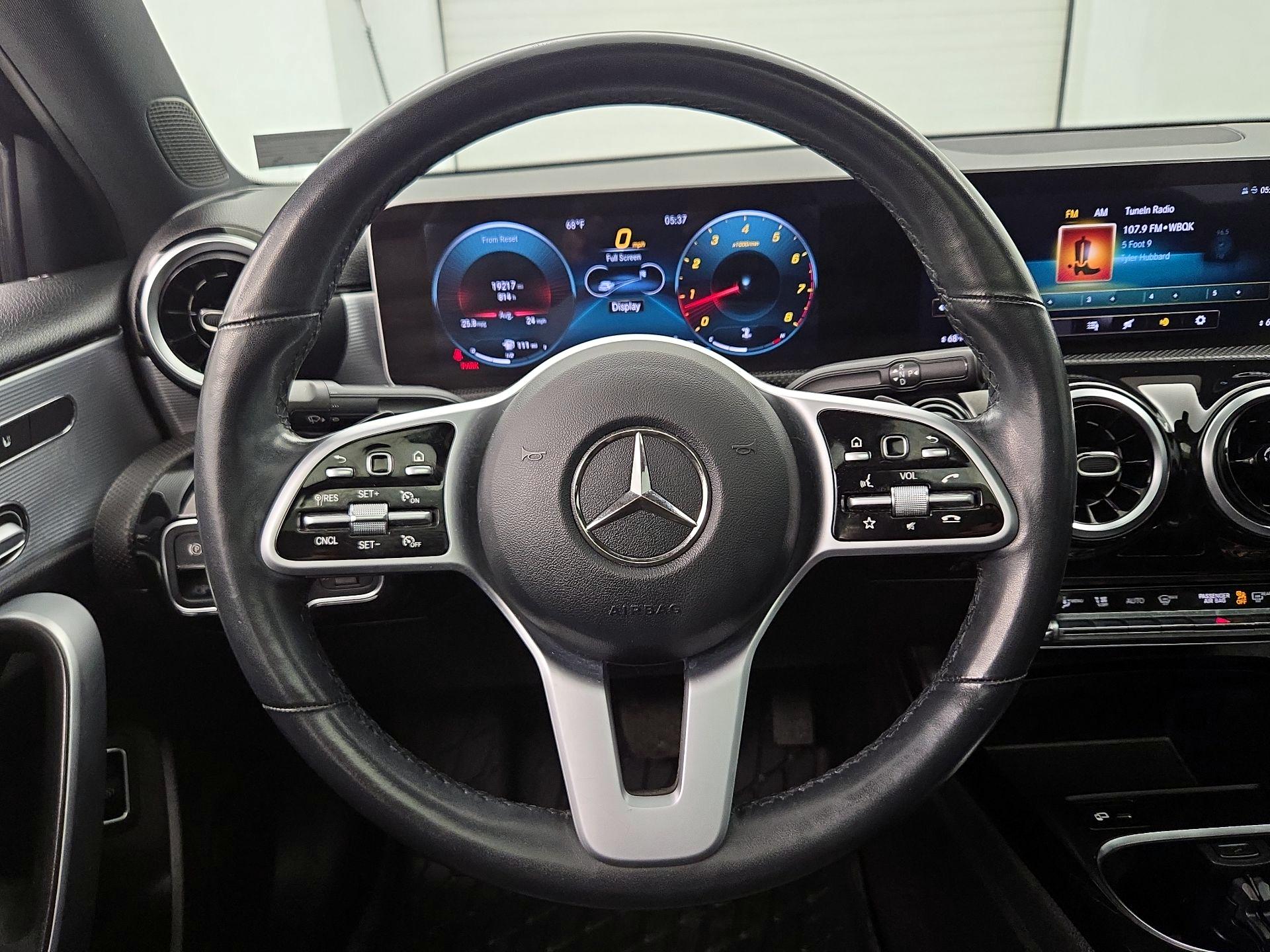 Thumbnail: 2020 Mercedes-Benz A-Class - 10