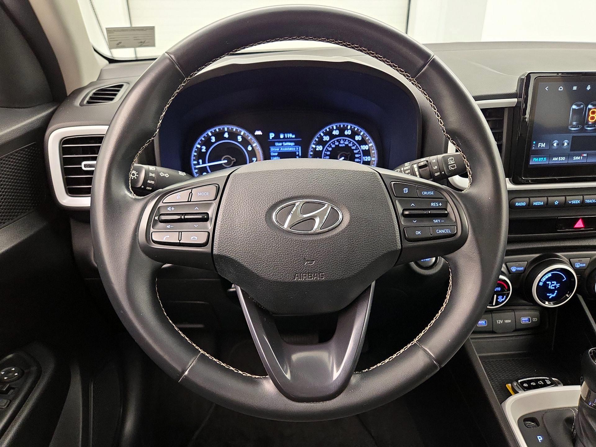 Thumbnail: 2022 Hyundai Venue - 10