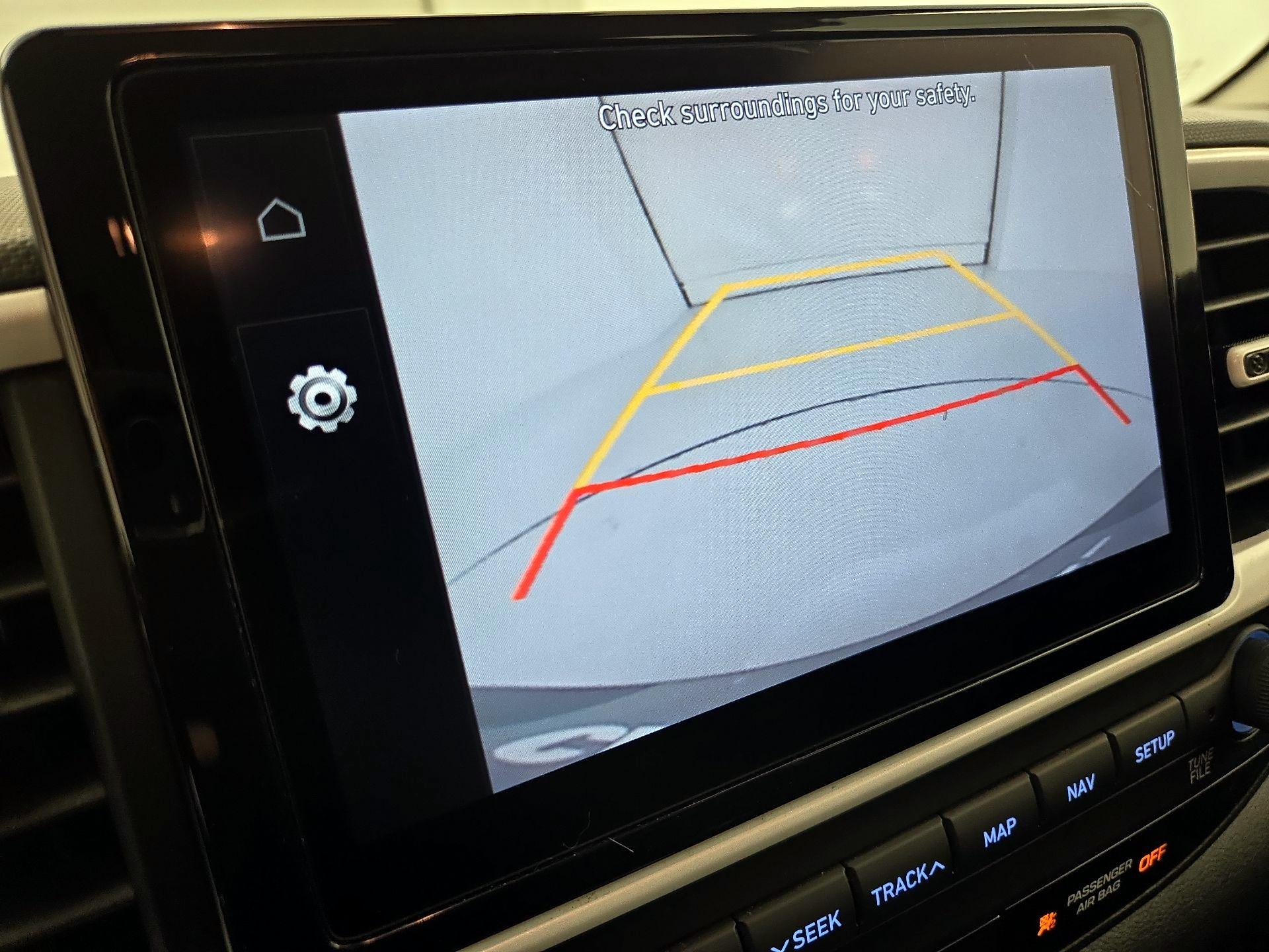 Thumbnail: 2022 Hyundai Venue - 15