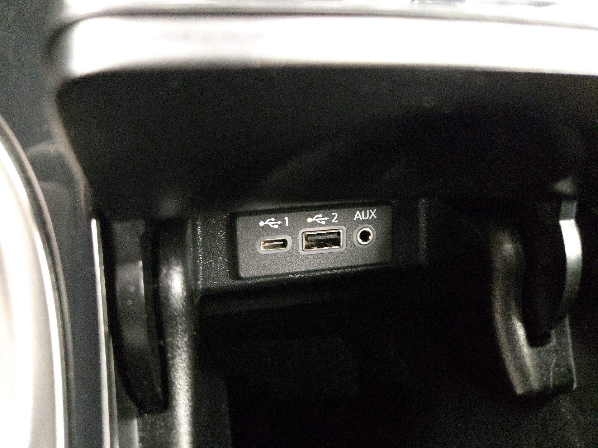 Thumbnail: 2023 Nissan Maxima - 19