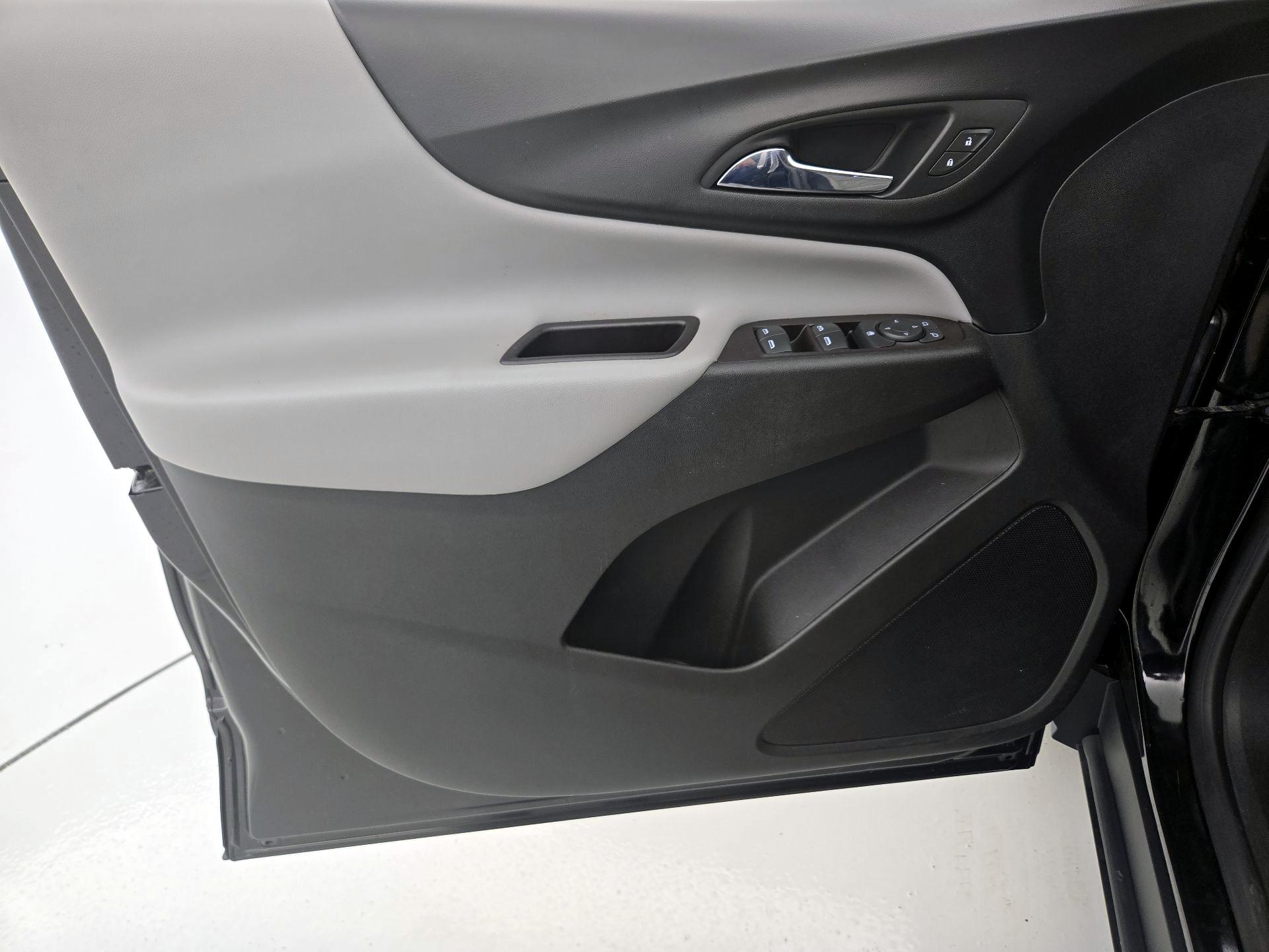 Thumbnail: 2021 Chevrolet Equinox - 12