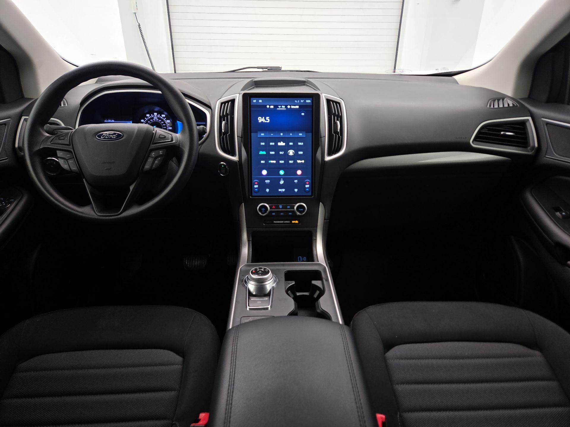 Thumbnail: 2021 Ford Edge - 9