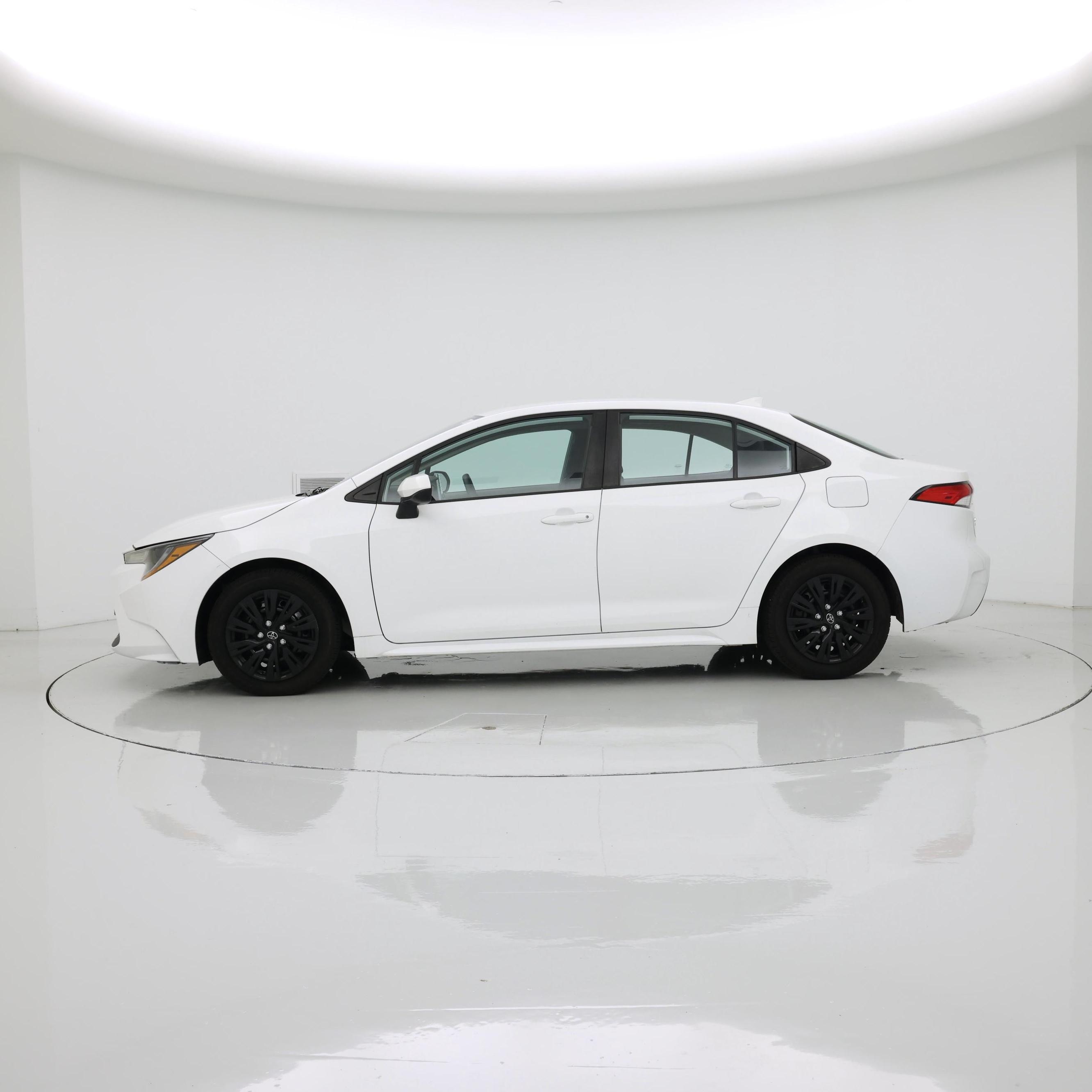 Thumbnail: 2021 Toyota Corolla - 3