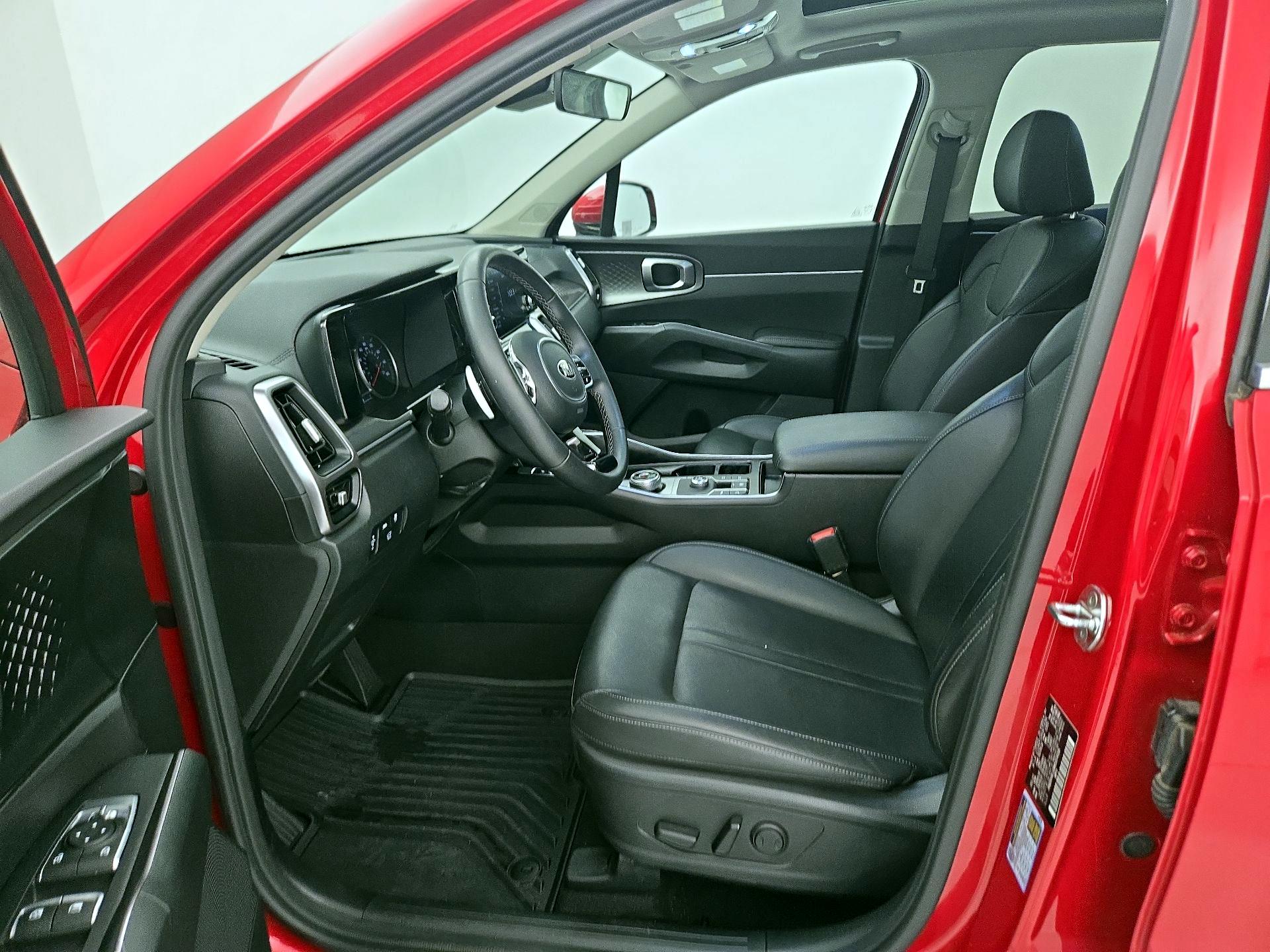 Thumbnail: 2021 Kia Sorento - 11