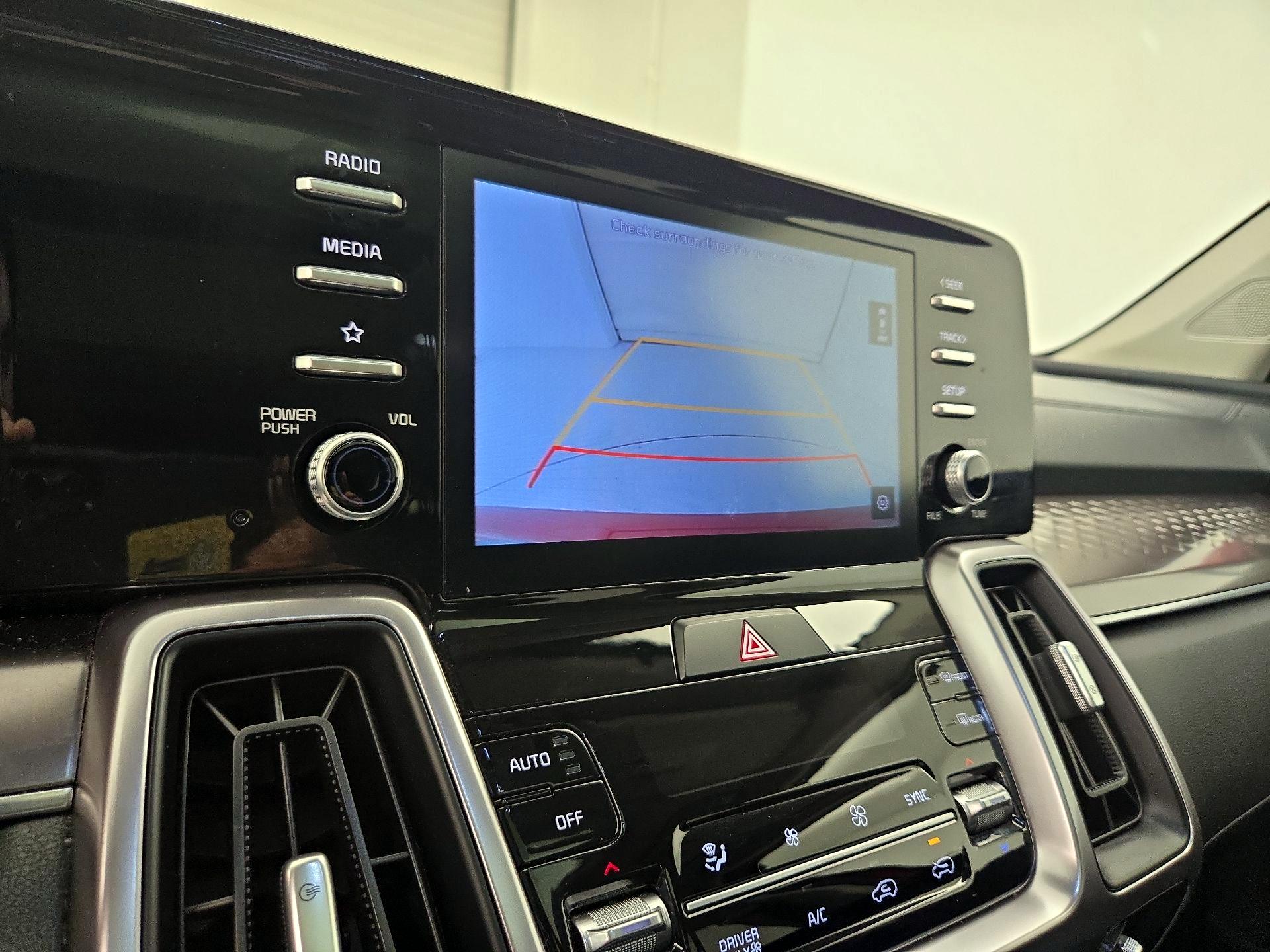 Thumbnail: 2021 Kia Sorento - 14