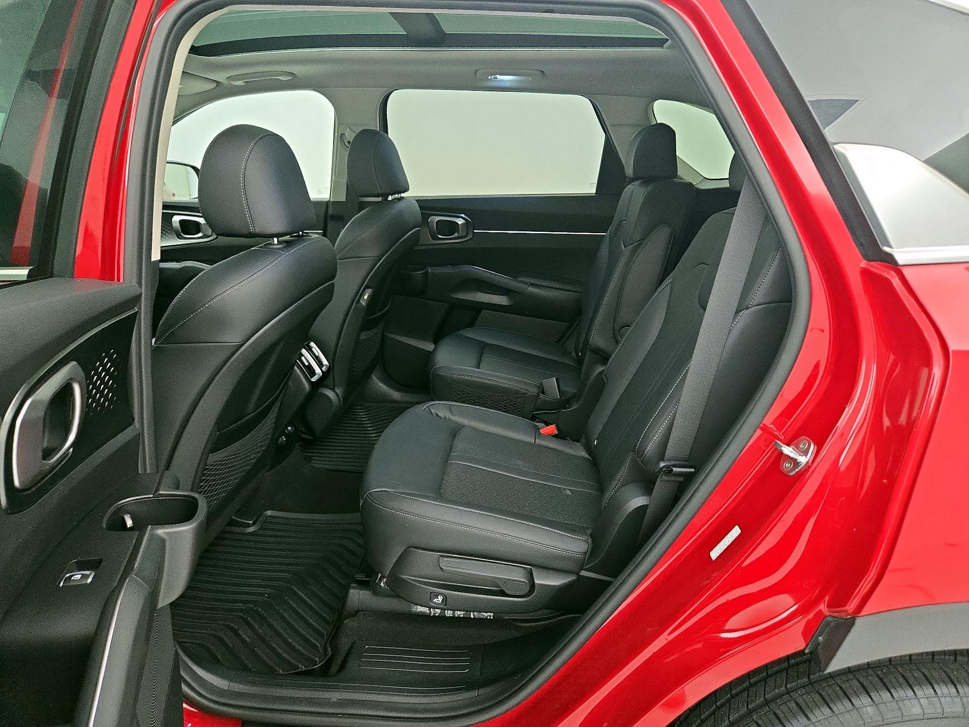 Thumbnail: 2021 Kia Sorento - 20