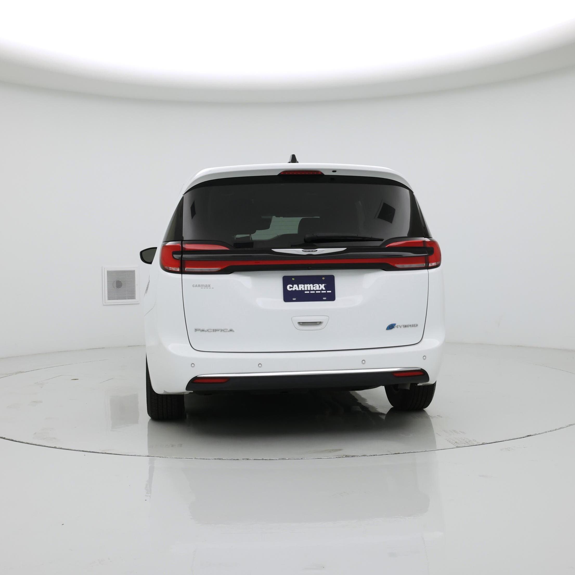 Thumbnail: 2023 Chrysler Pacifica - 6