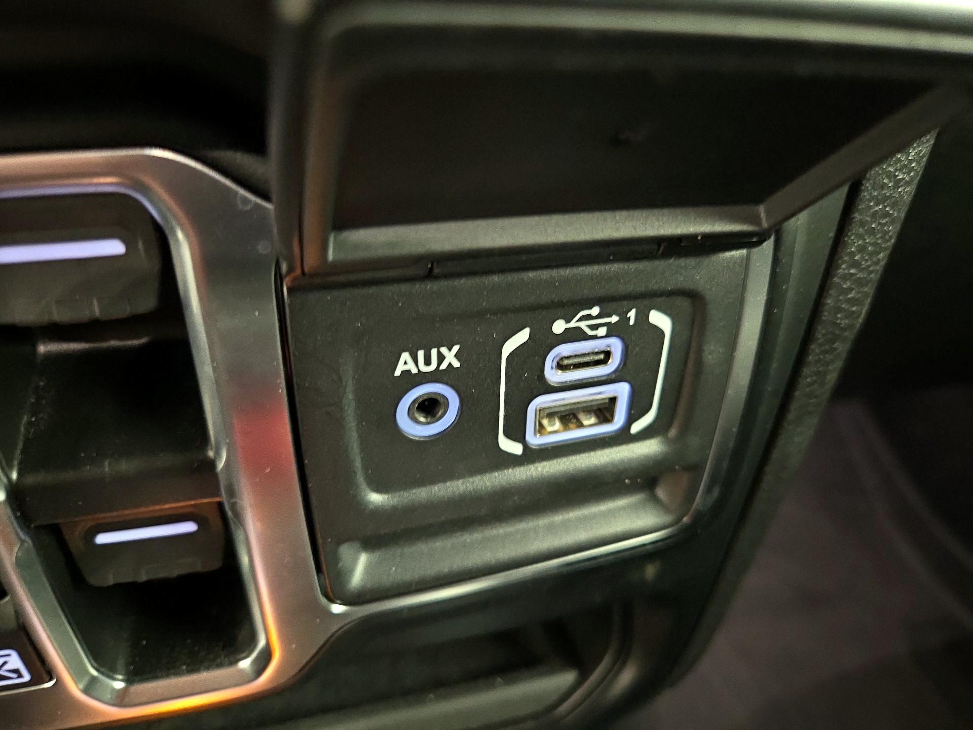 Thumbnail: 2024 Jeep Wrangler - 18