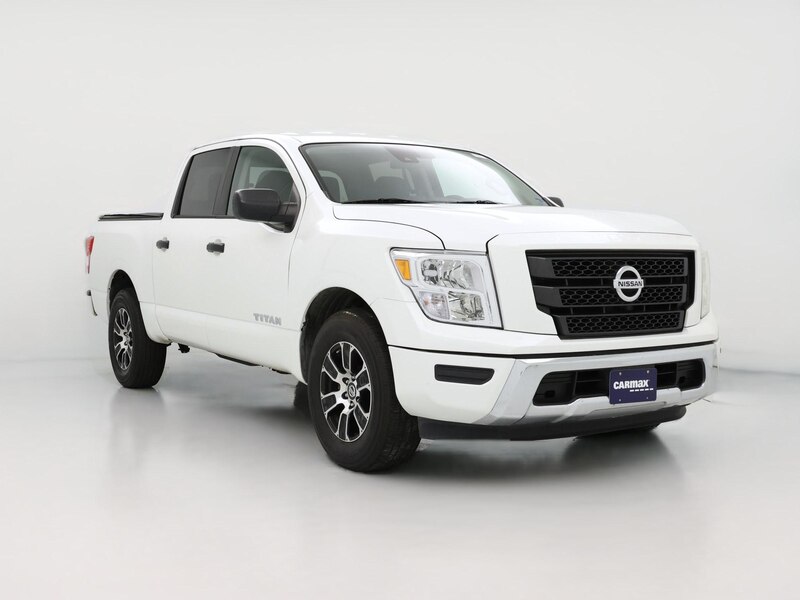 2022 Nissan Titan SV