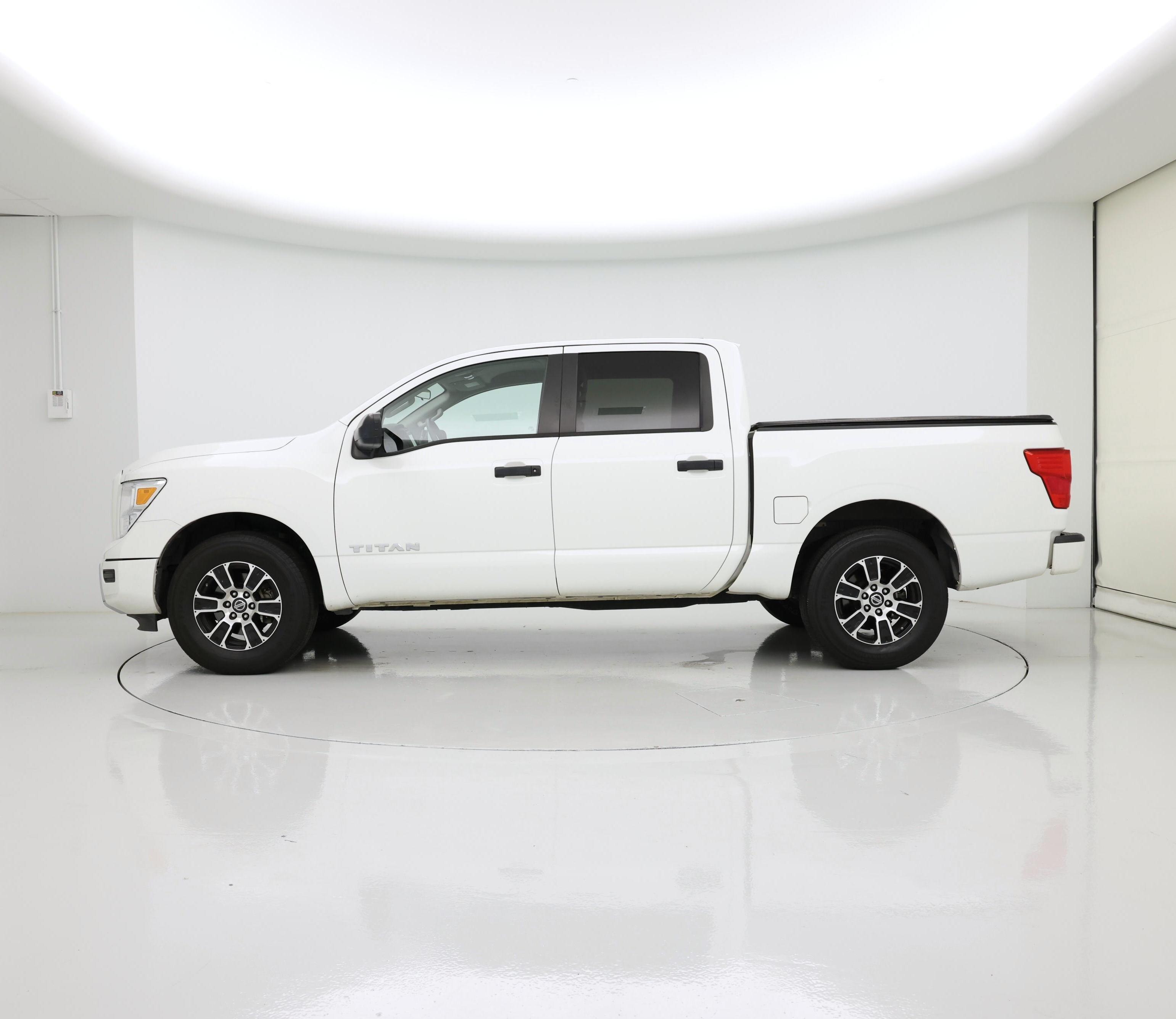 Thumbnail: 2022 Nissan Titan - 3