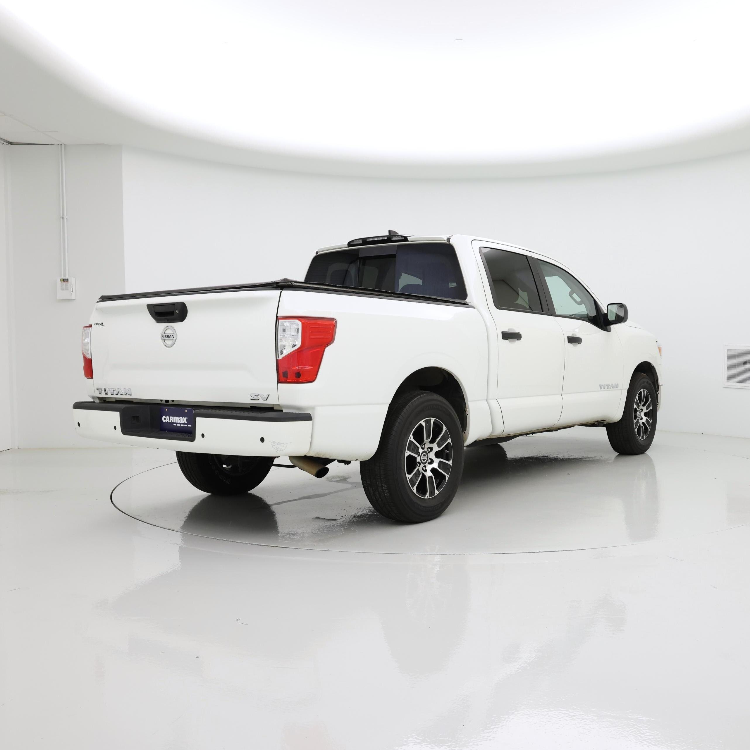 Thumbnail: 2022 Nissan Titan - 8