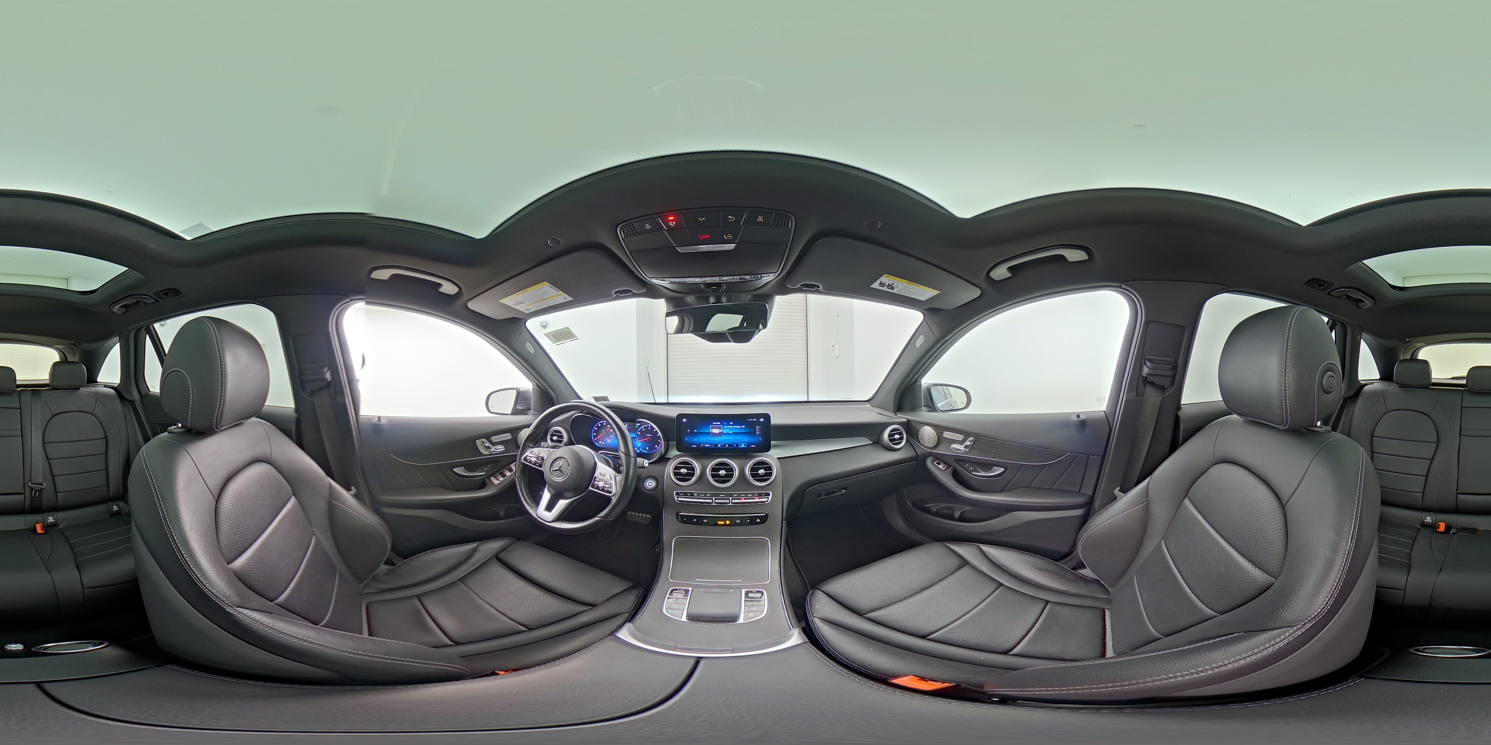 2021 Mercedes-Benz GLC GLC300 - Photo 25