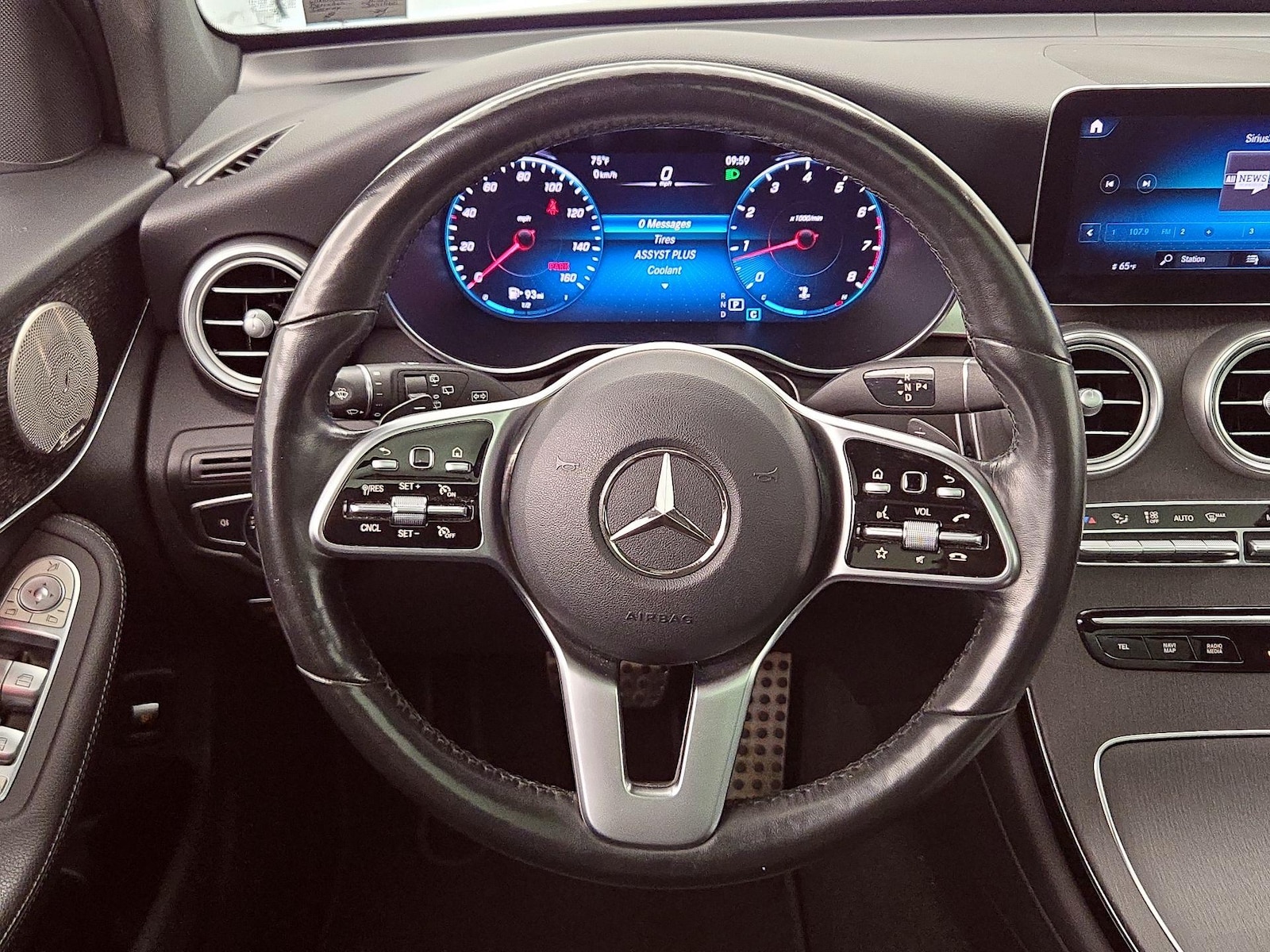 2021 Mercedes-Benz GLC GLC300 - Photo 11