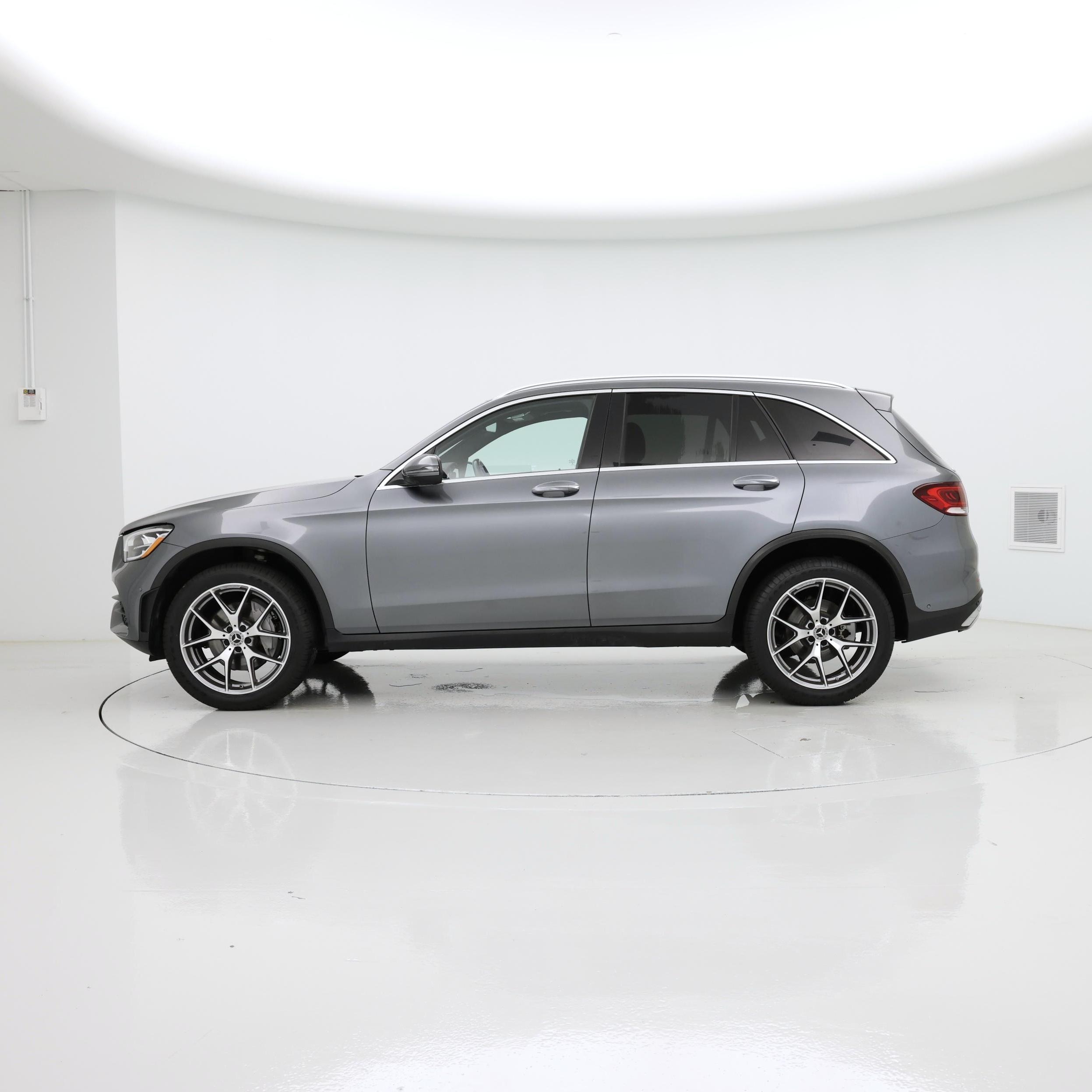 Thumbnail: 2021 Mercedes-Benz GLC - 3