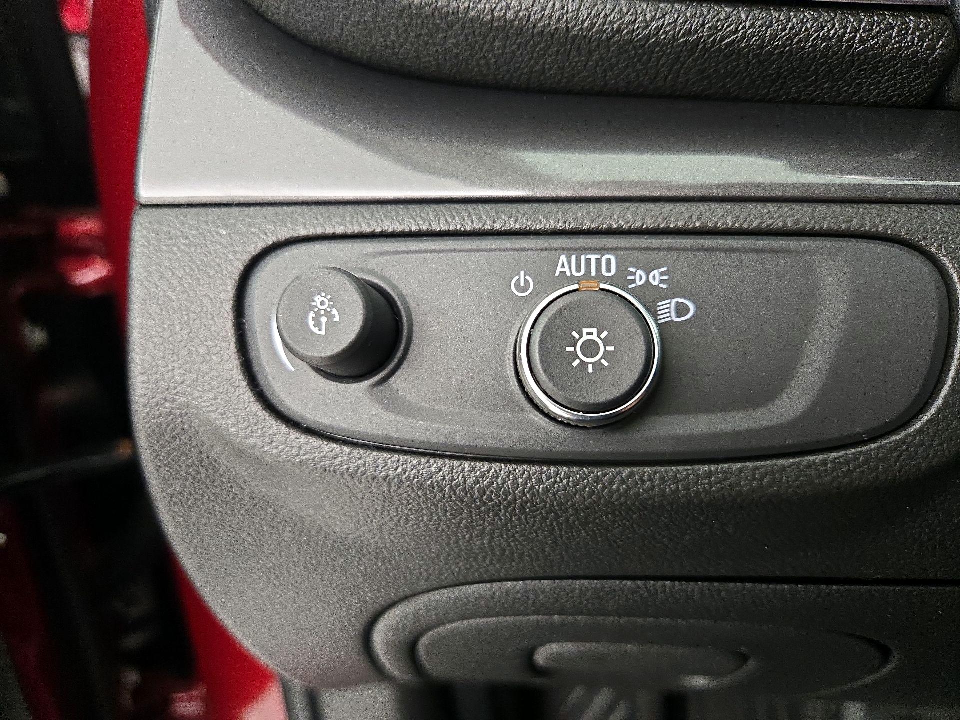 Thumbnail: 2020 Buick Encore - 13