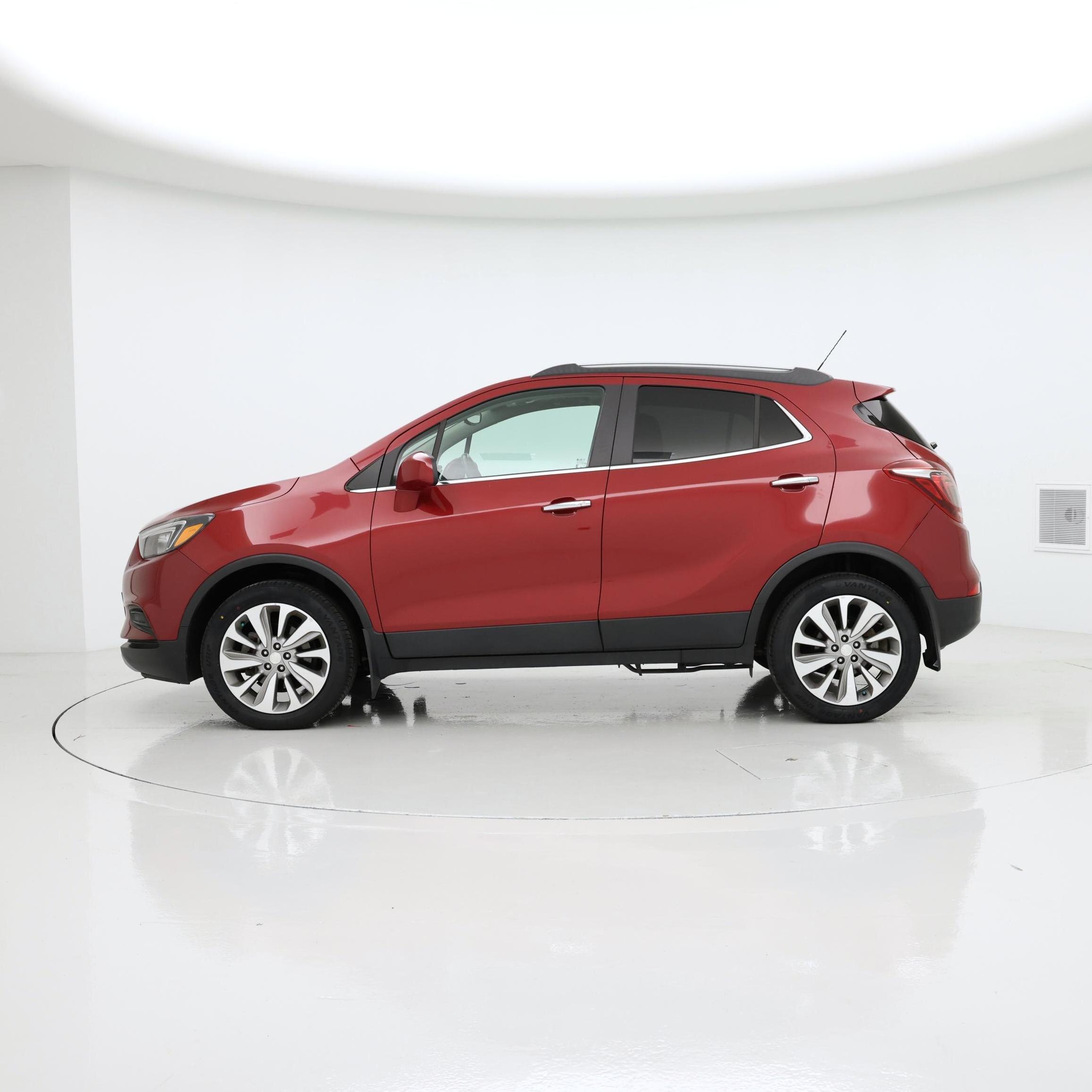 Thumbnail: 2020 Buick Encore - 3