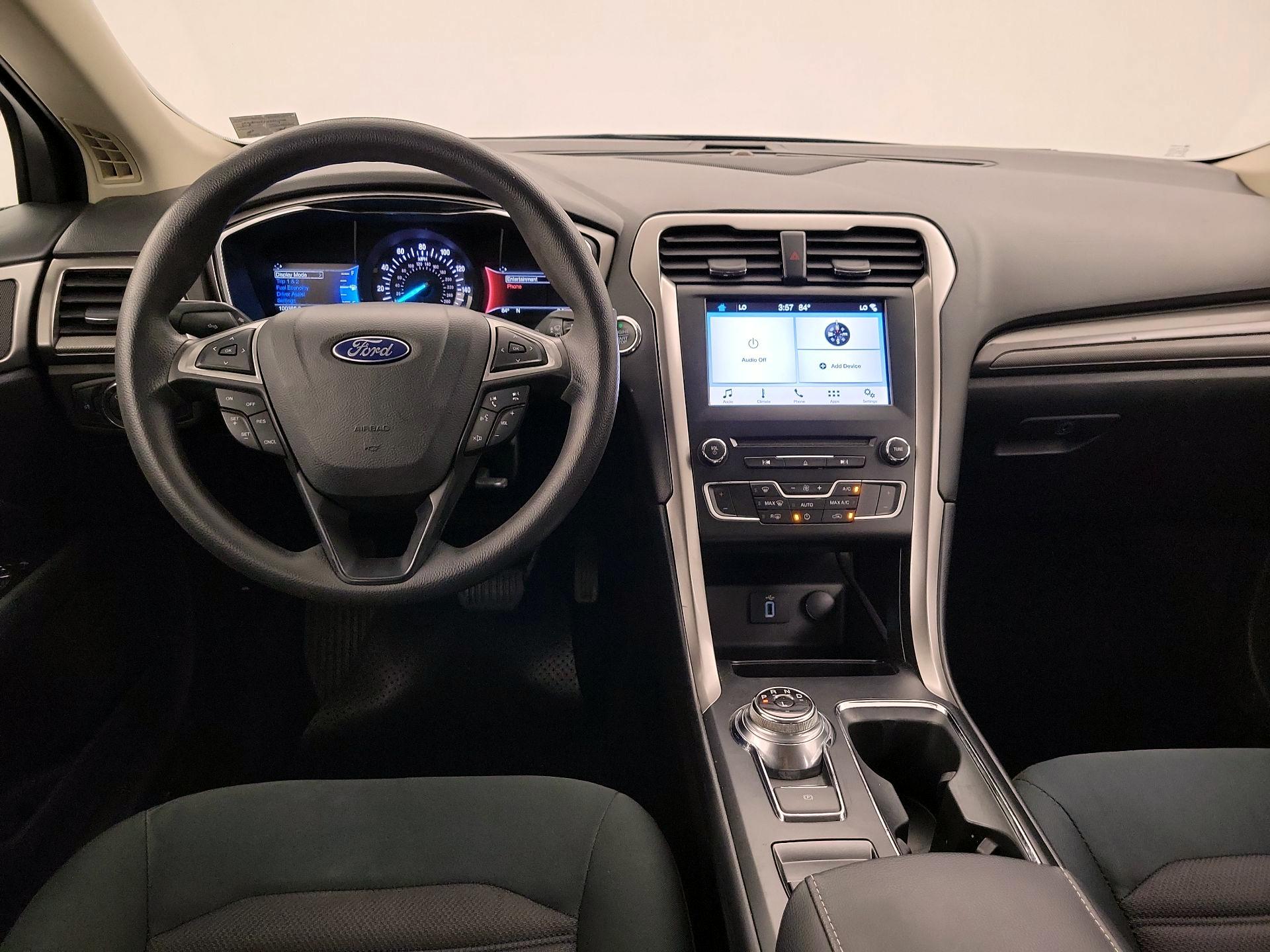 Thumbnail: 2017 Ford Fusion - 9