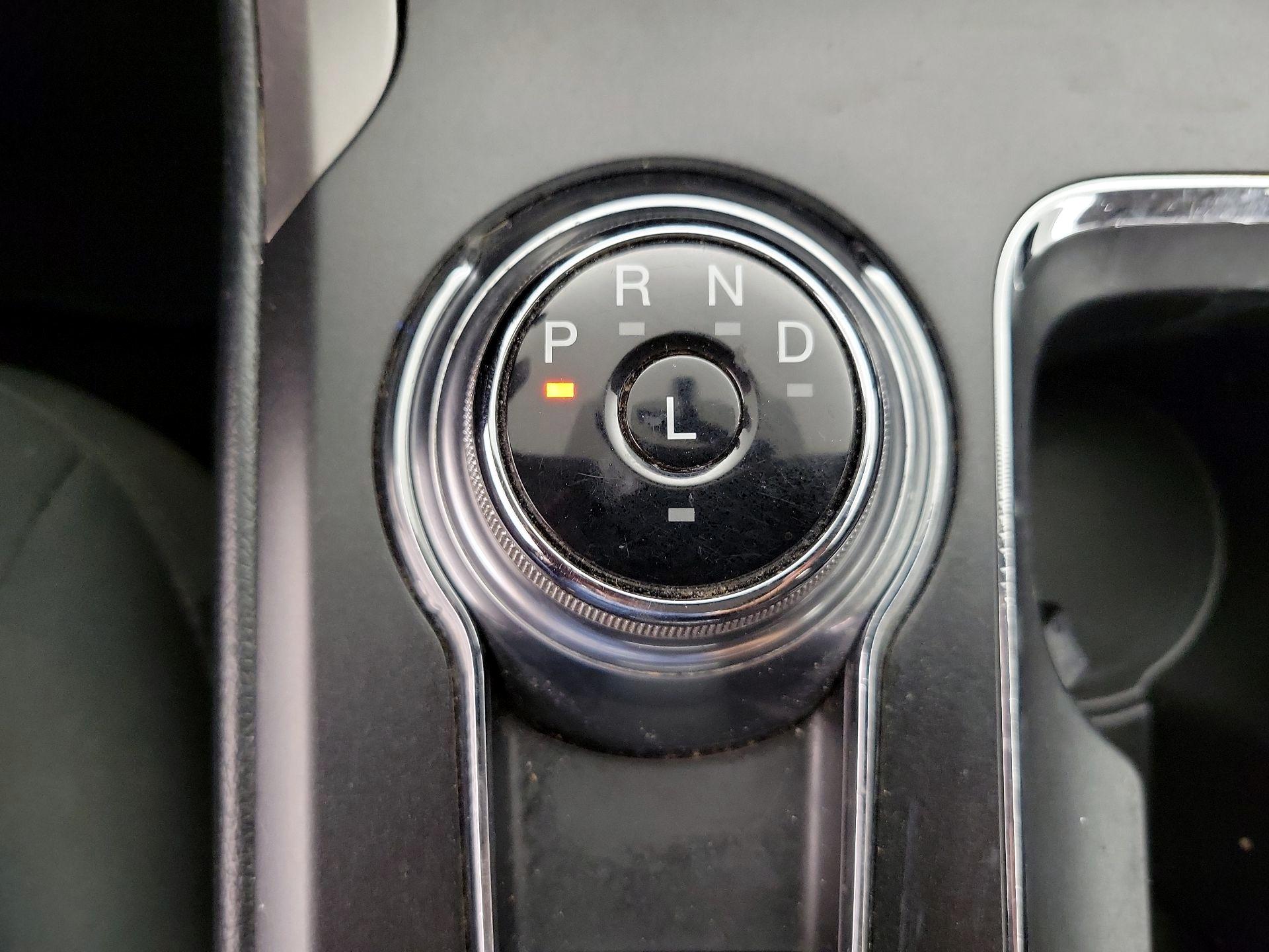 Thumbnail: 2017 Ford Fusion - 17